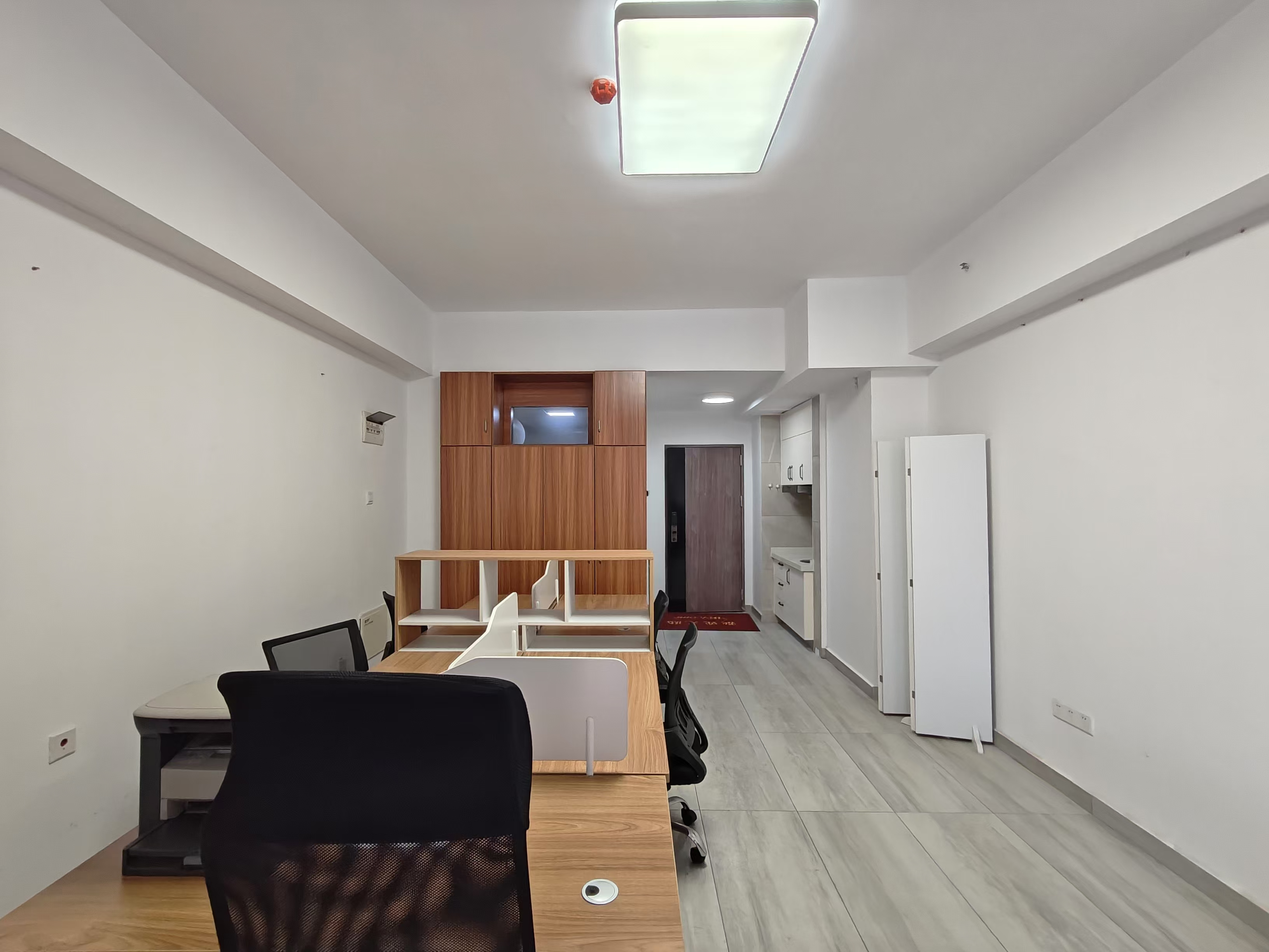 新世界广场 1室0厅1卫 1500.0元/月 新世界广场 1室0厅1卫 1500.0元/月室内图