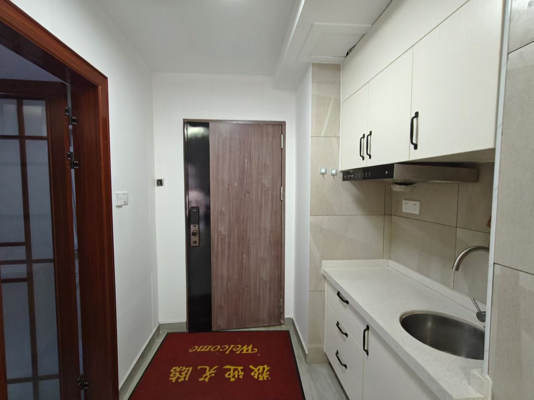 新世界广场 1室0厅1卫 1500.0元/月 新世界广场 1室0厅1卫 1500.0元/月室内图