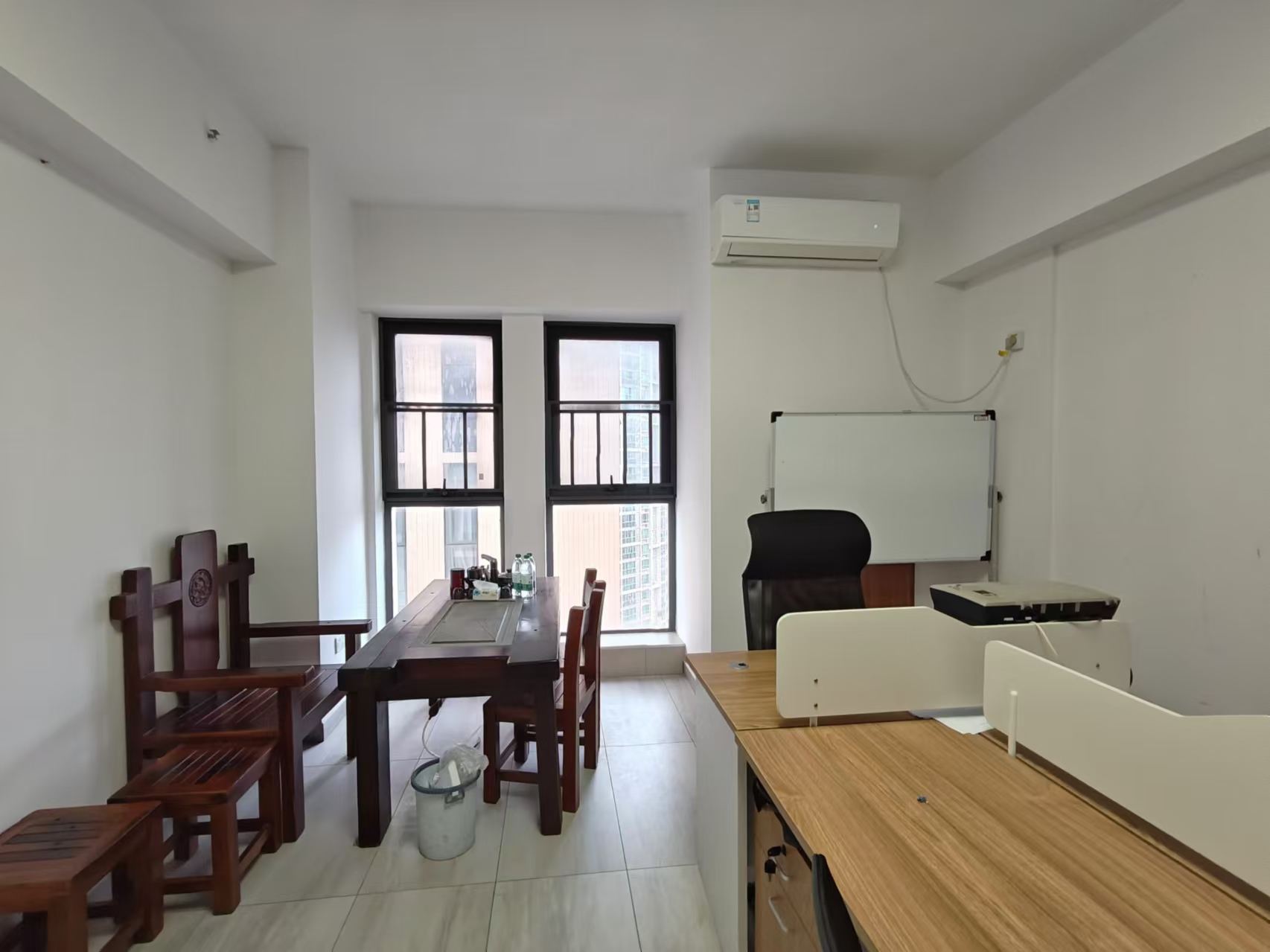 新世界广场 1室0厅1卫 1500.0元/月 新世界广场 1室0厅1卫 1500.0元/月室内图