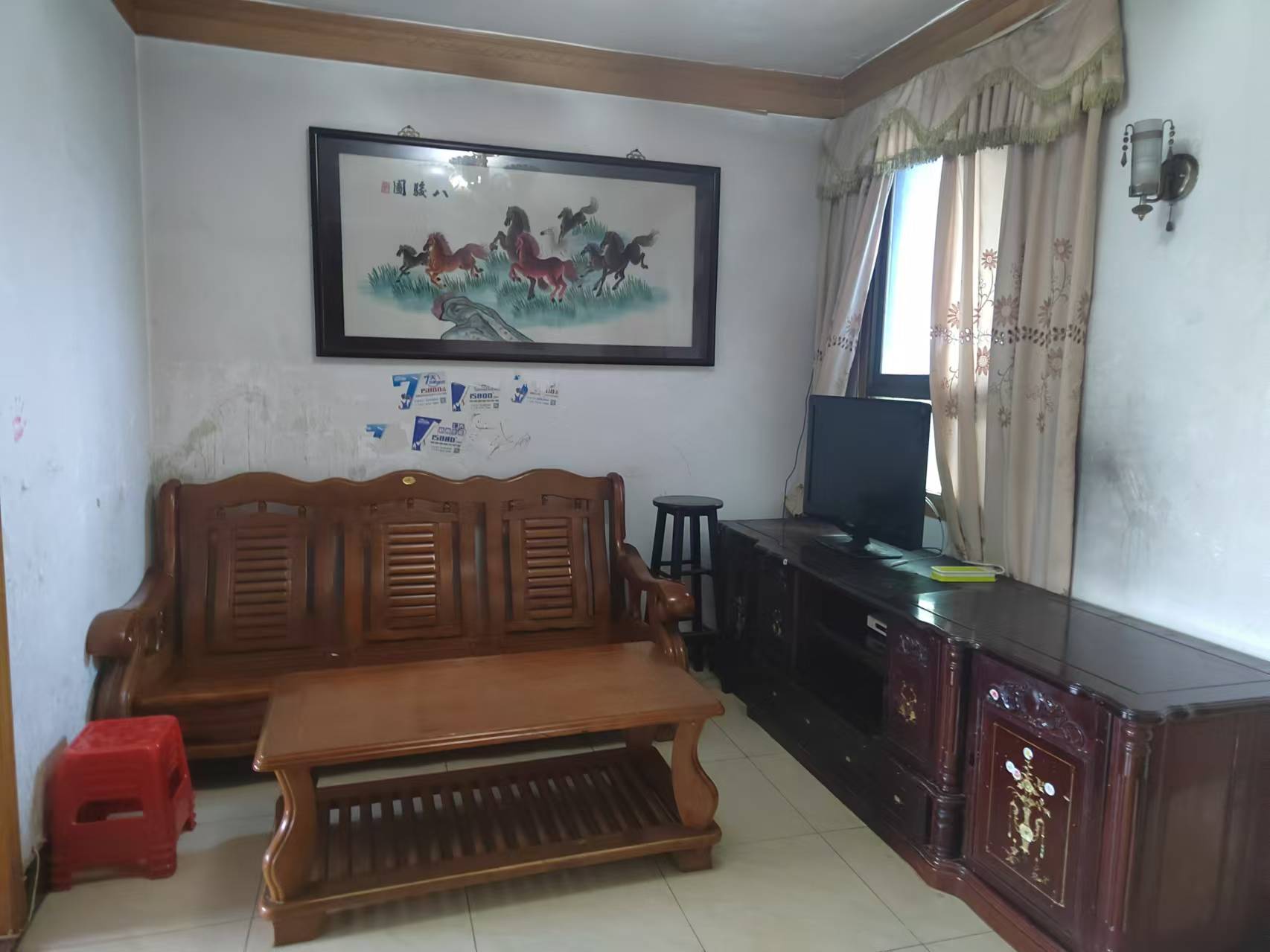 新天小区  2室1厅1卫    1000.0元/月 新天小区  2室1厅1卫    1000.0元/月