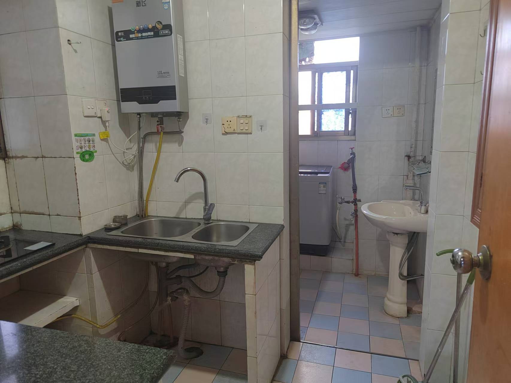 新天小区 2室1厅1卫 1000.0元/月 新天小区 2室1厅1卫 1000.0元/月室内图