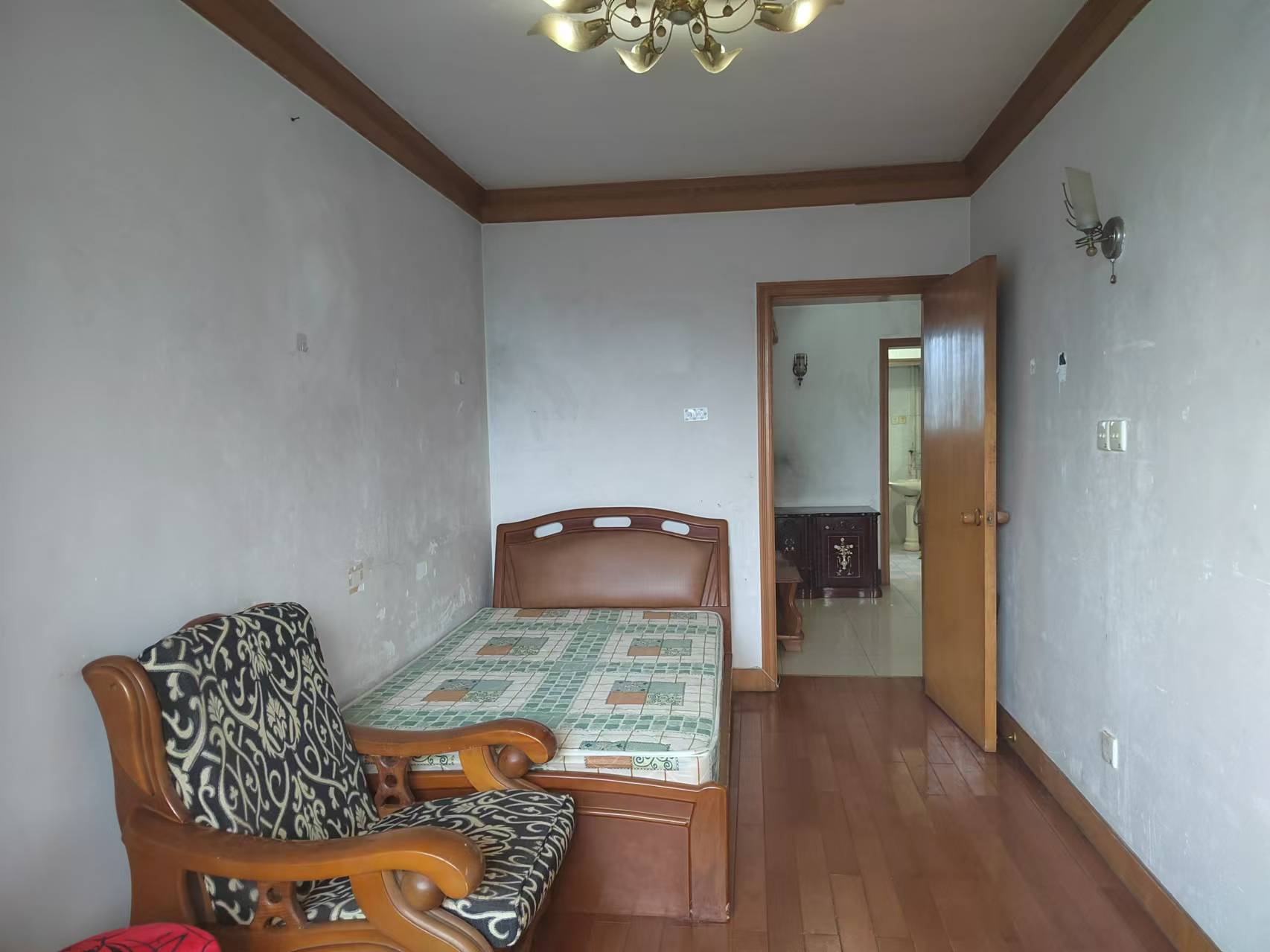 新天小区 2室1厅1卫 1000.0元/月 新天小区 2室1厅1卫 1000.0元/月室内图