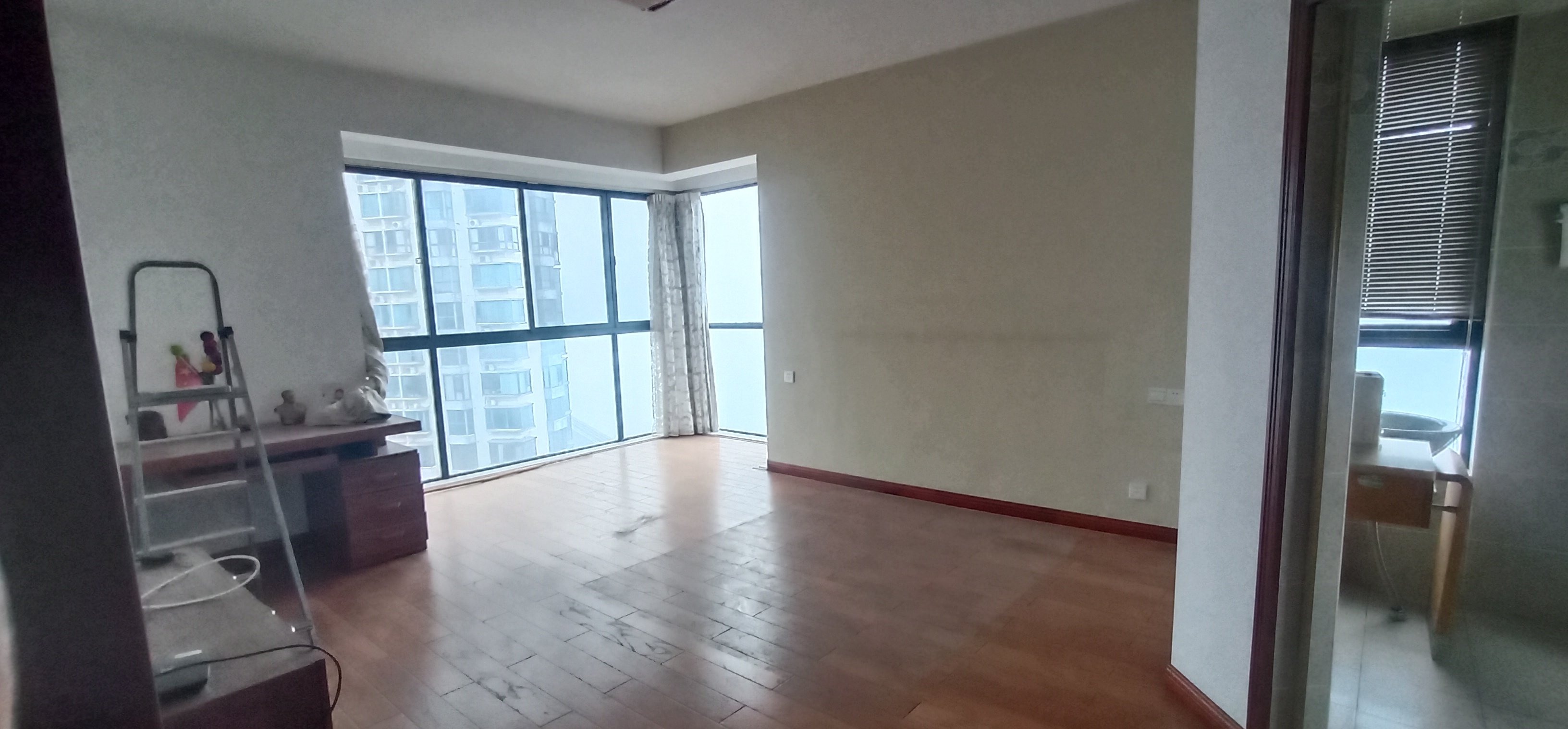 山水国际 4室2厅2卫 92.80万 山水国际 4室2厅2卫 92.80万室内图