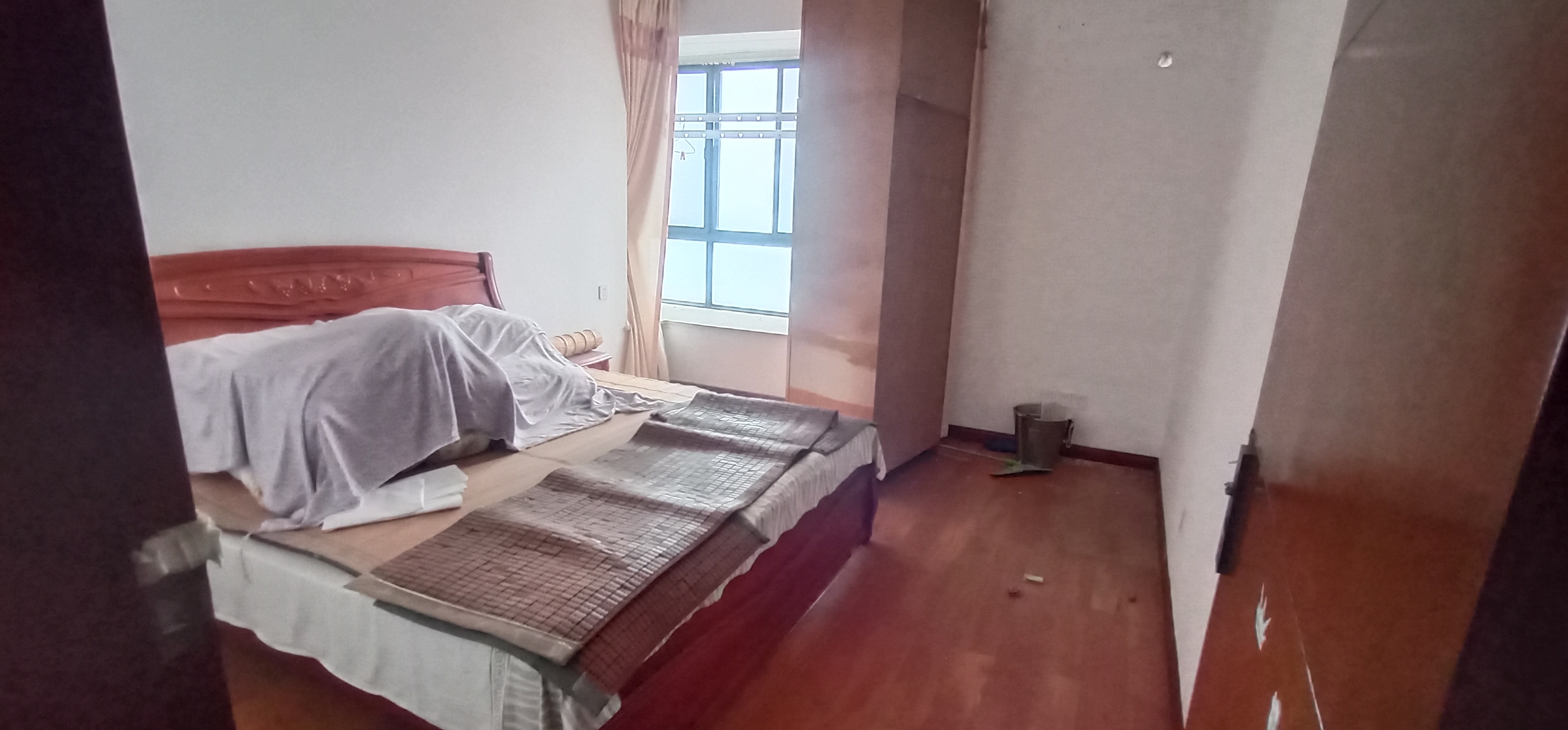 山水国际 4室2厅2卫 92.80万 山水国际 4室2厅2卫 92.80万室内图