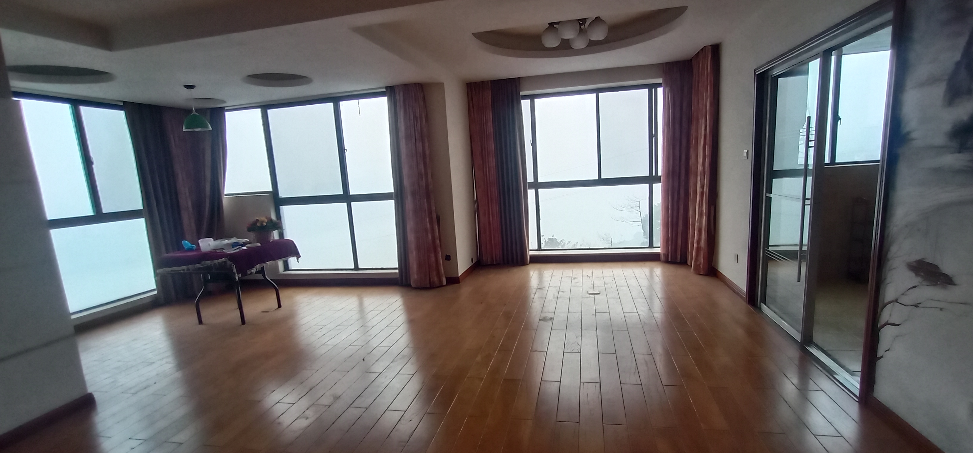 山水国际 4室2厅2卫 92.80万 山水国际 4室2厅2卫 92.80万室内图