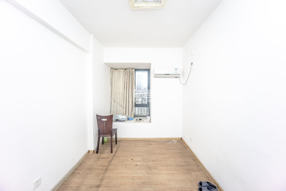 华菱蓝调国际(华菱.香墅美地) 4室2厅2卫 2400.0元/月 华菱蓝调国际(华菱.香墅美地) 4室2厅2卫 2400.0元/月室内图