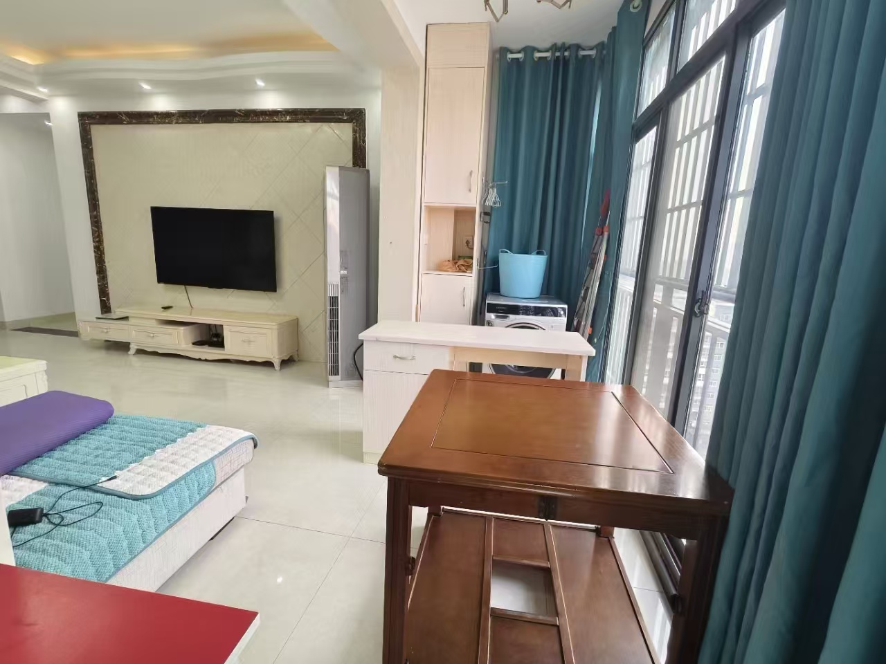 梓湖东城 3室2厅2卫 1800.0元/月 梓湖东城 3室2厅2卫 1800.0元/月室内图