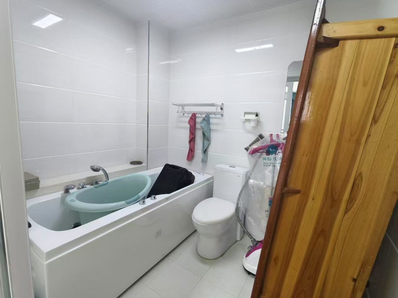 梓湖东城 3室2厅2卫 1800.0元/月 梓湖东城 3室2厅2卫 1800.0元/月室内图