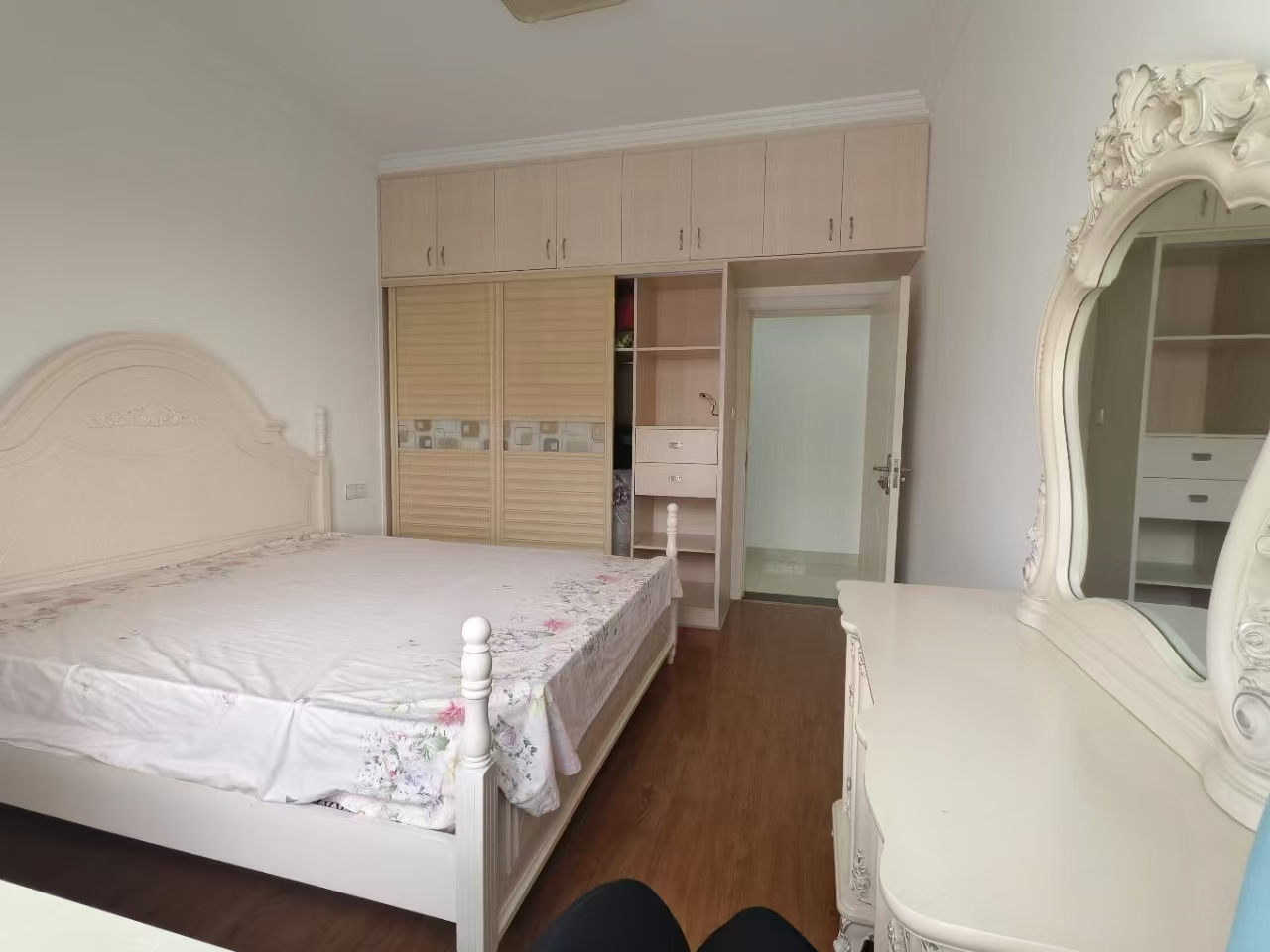 梓湖东城 3室2厅2卫 1800.0元/月 梓湖东城 3室2厅2卫 1800.0元/月室内图