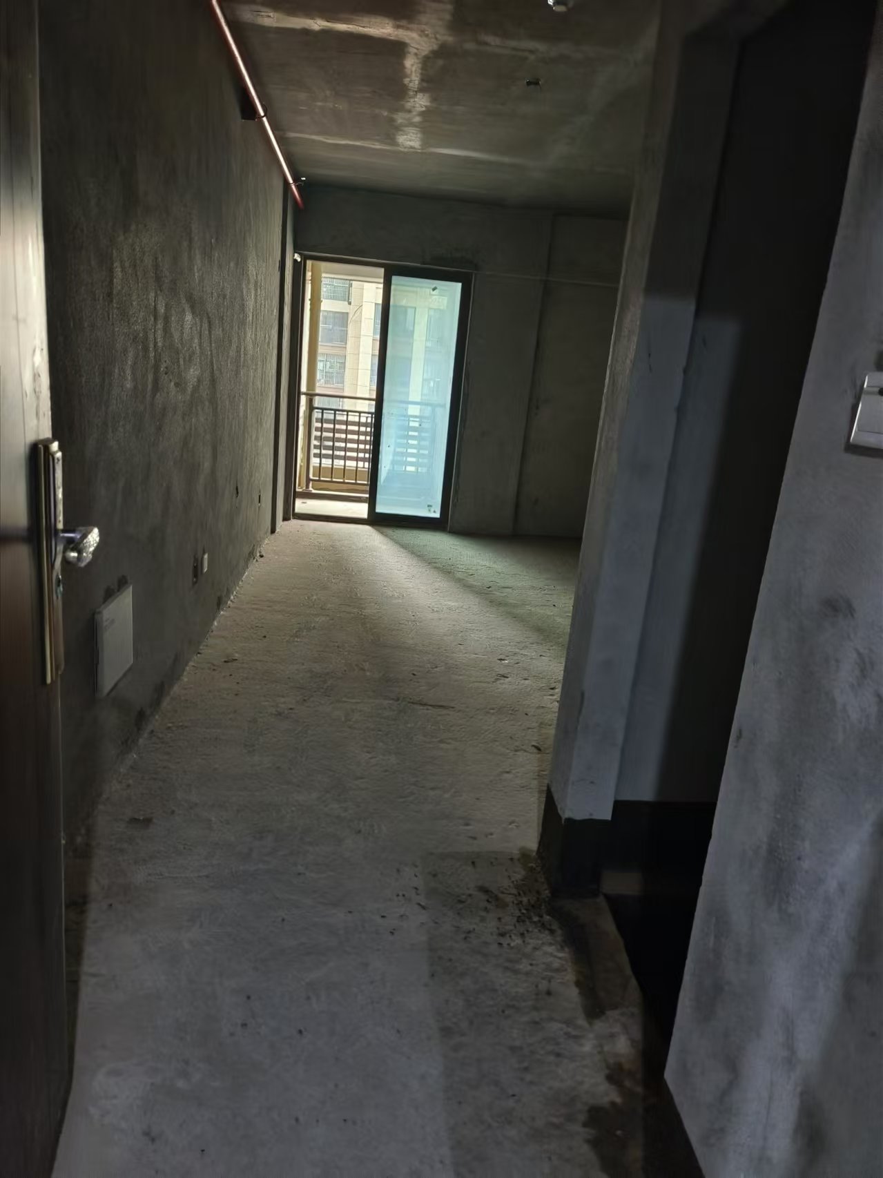 国泰九龙湾 1室1厅1卫 700.0元/月 国泰九龙湾 1室1厅1卫 700.0元/月室内图