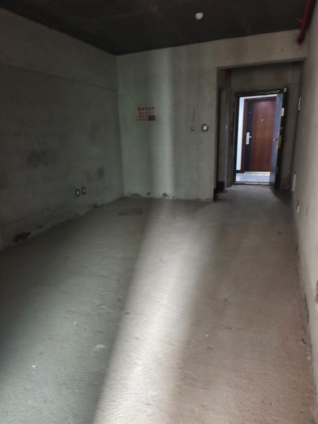 国泰九龙湾 1室1厅1卫 700.0元/月 国泰九龙湾 1室1厅1卫 700.0元/月室内图