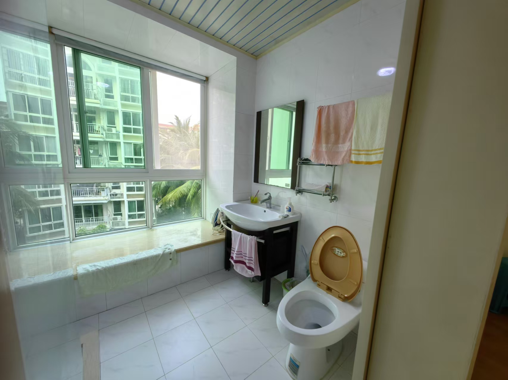 瑞海花园 2室2厅2卫 198.0万 瑞海花园 2室2厅2卫 198.0万室内图