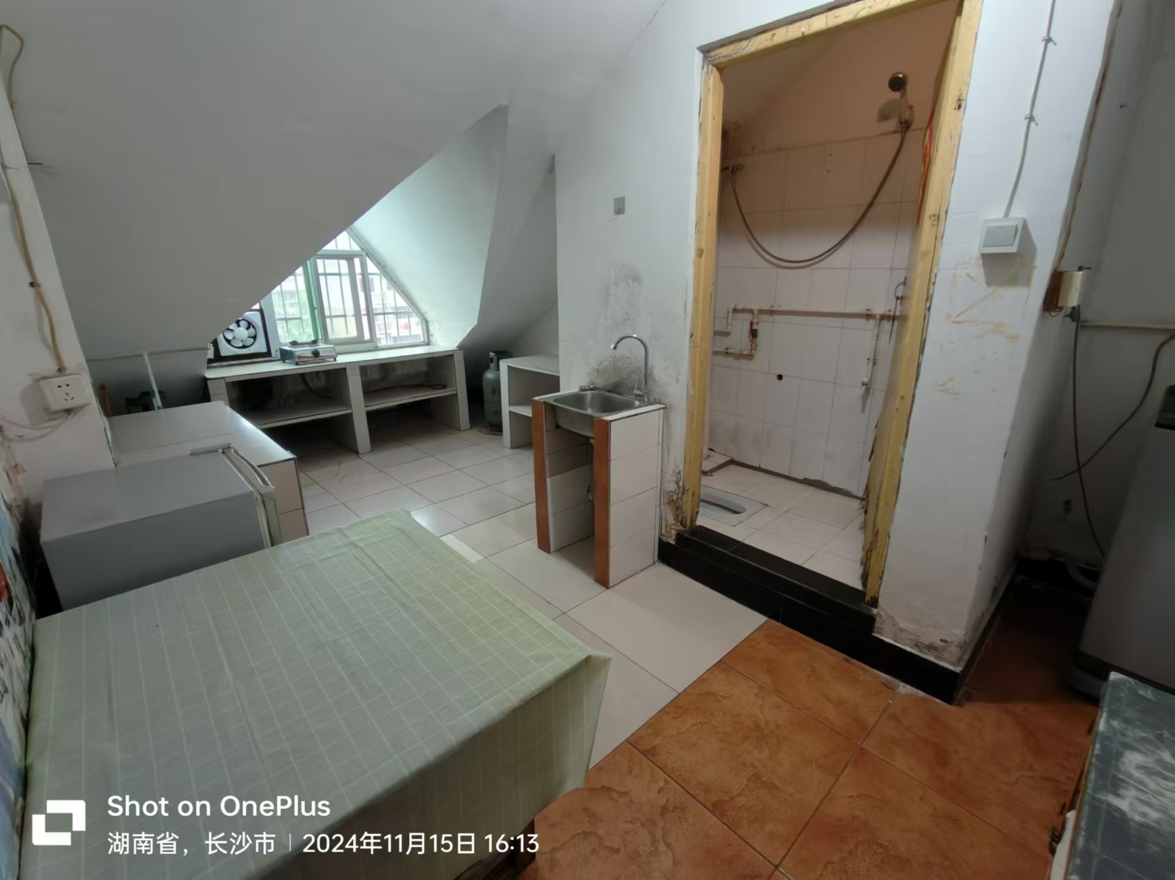 高岭小区 2室1厅1卫 900.0元/月 高岭小区 2室1厅1卫 900.0元/月室内图