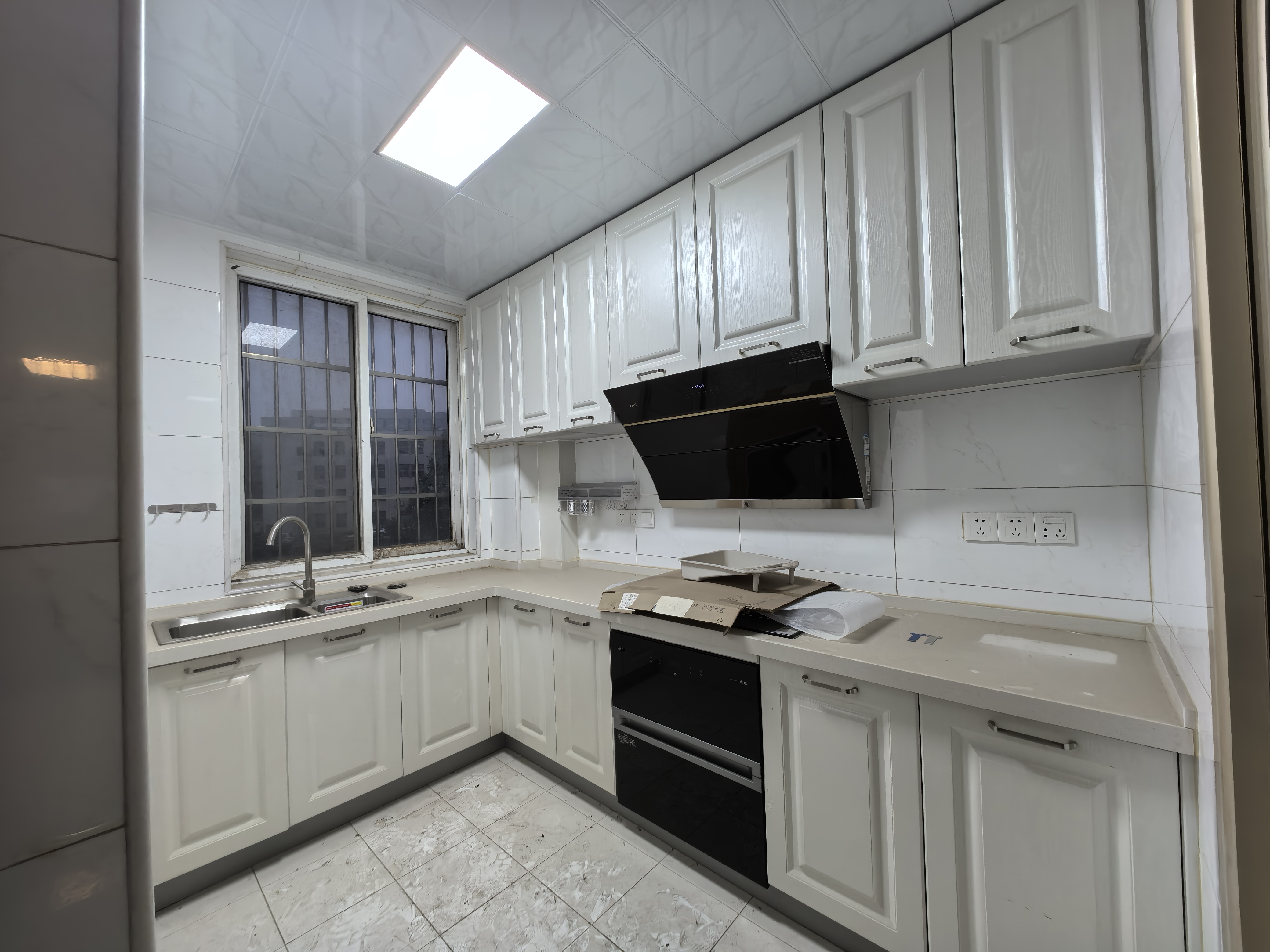 万鑫嘉园(万鑫阳光嘉园) 4室2厅2卫 3000.0元/月 万鑫嘉园(万鑫阳光嘉园) 4室2厅2卫 3000.0元/月室内图