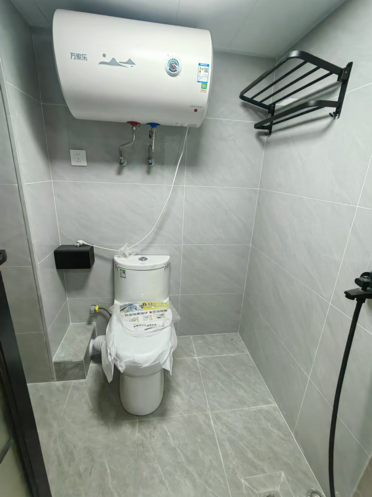 卓越中寰  1室1厅1卫   2600.00元/月室内图