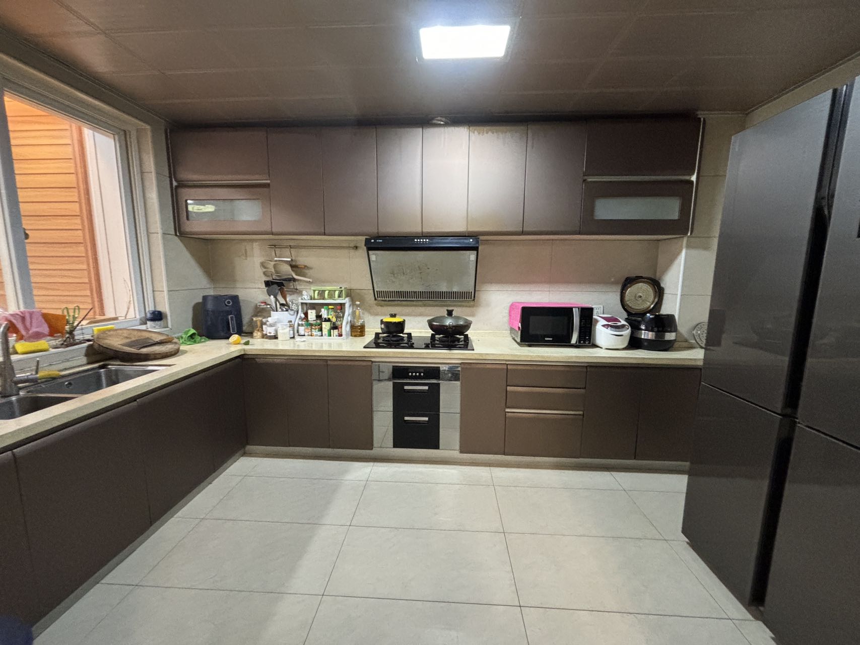 精锐华府别墅区(精锐国际新城)  6室2厅4卫    198.0万 精锐华府别墅区(精锐国际新城)  6室2厅4卫    198.0万室内图