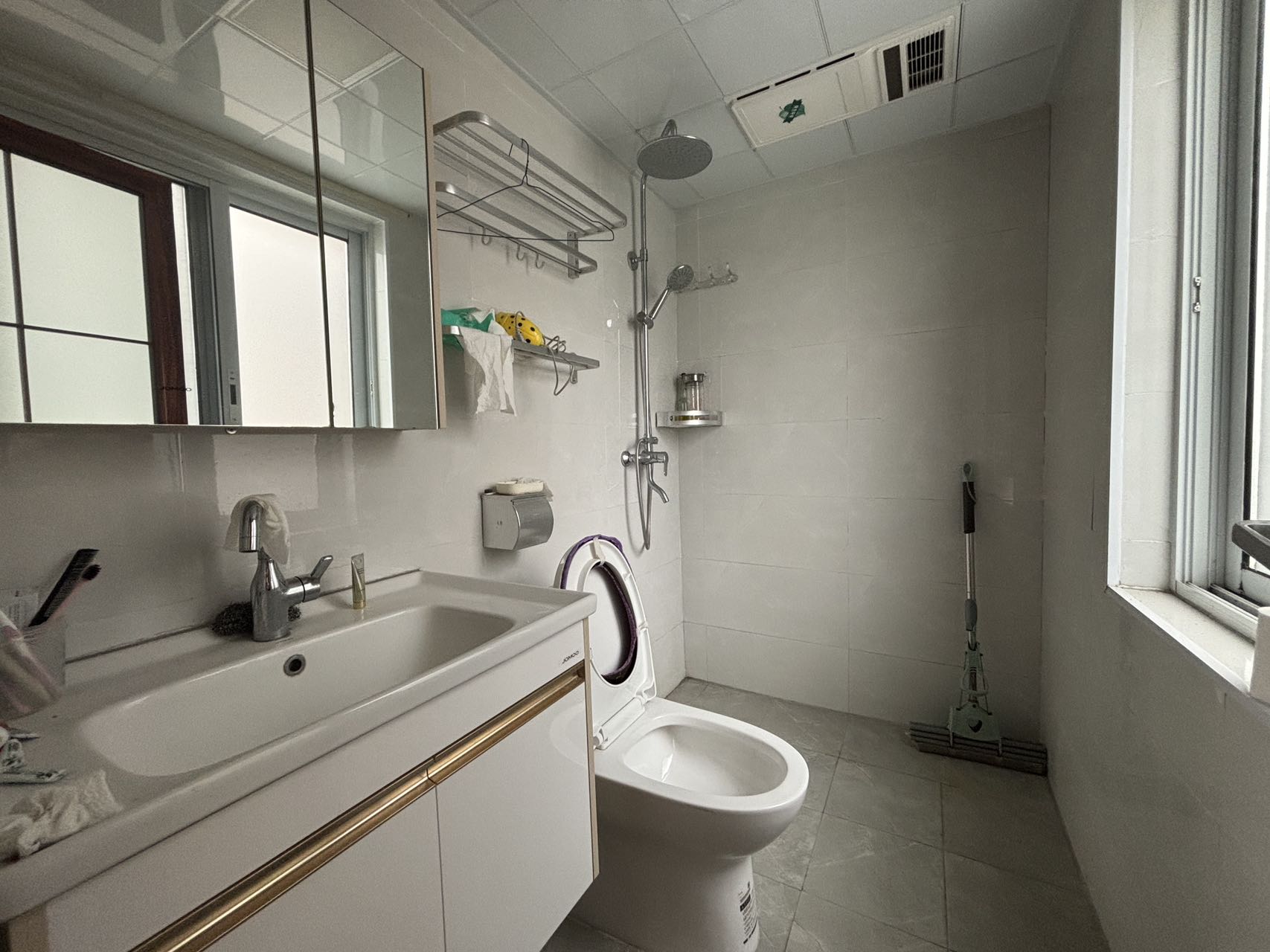 精锐华府别墅区(精锐国际新城)  6室2厅4卫    198.0万 精锐华府别墅区(精锐国际新城)  6室2厅4卫    198.0万室内图