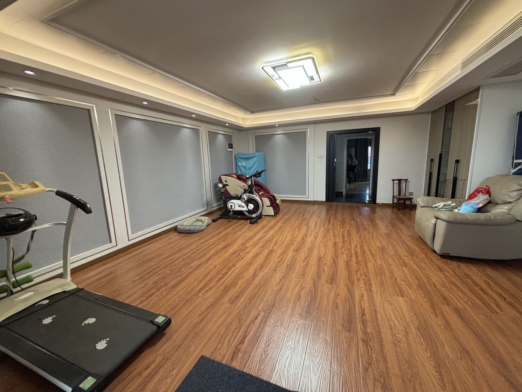 精锐华府别墅区(精锐国际新城)  6室2厅4卫    198.0万 精锐华府别墅区(精锐国际新城)  6室2厅4卫    198.0万室内图