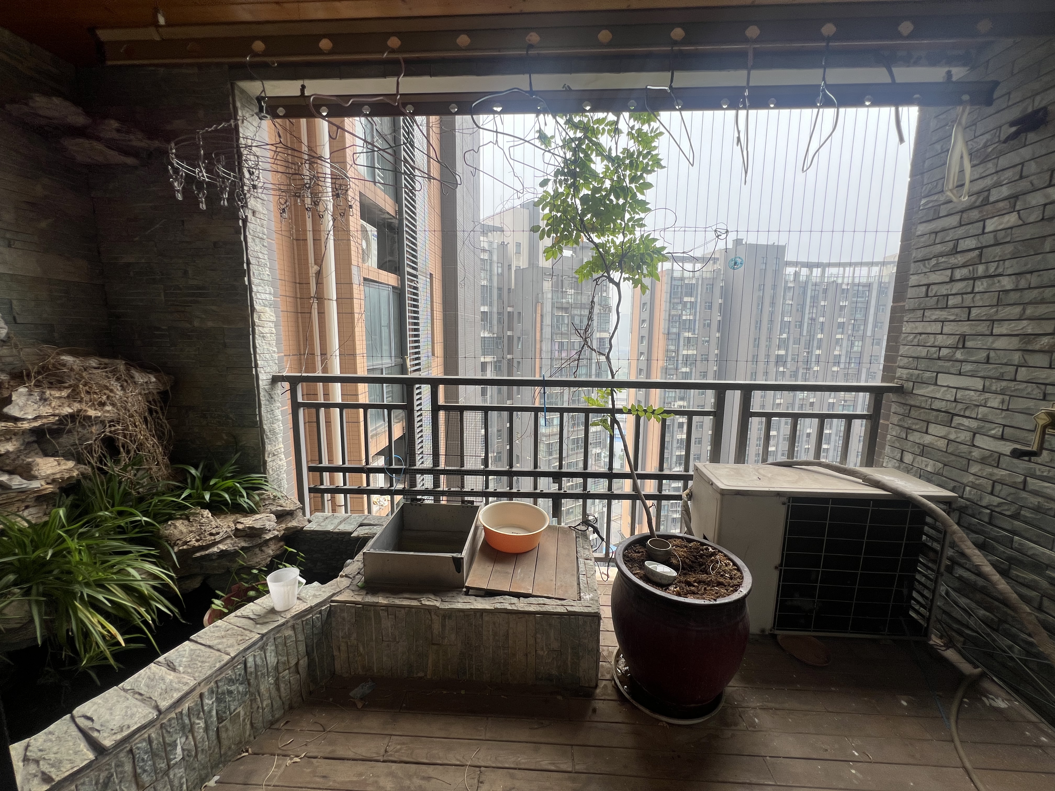 新景未来城 3室2厅2卫 1600.0元/月 新景未来城 3室2厅2卫 1600.0元/月室内图