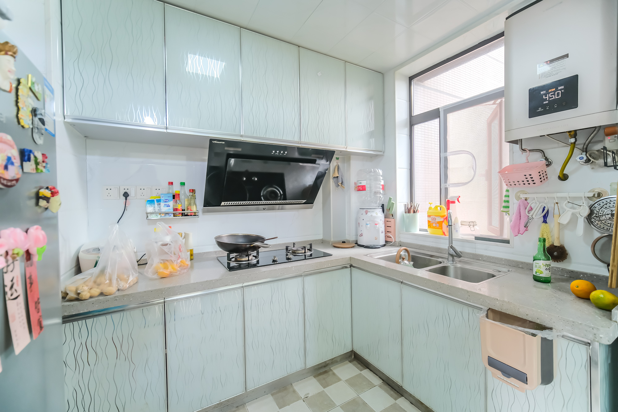 星雅美辰 3室2厅2卫 88.0万 星雅美辰 3室2厅2卫 88.0万厨房