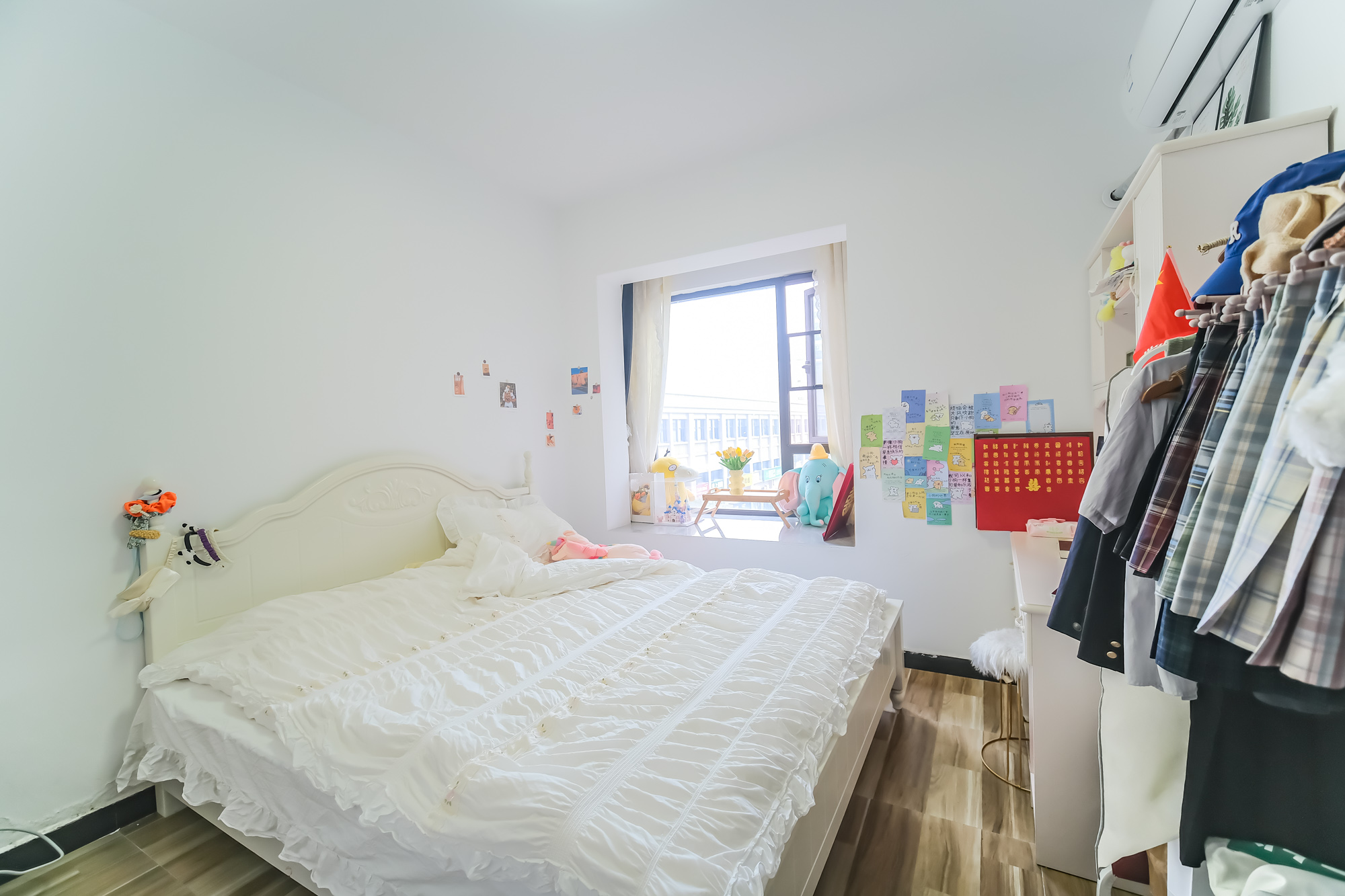 星雅美辰 3室2厅2卫 88.0万 星雅美辰 3室2厅2卫 88.0万卧室