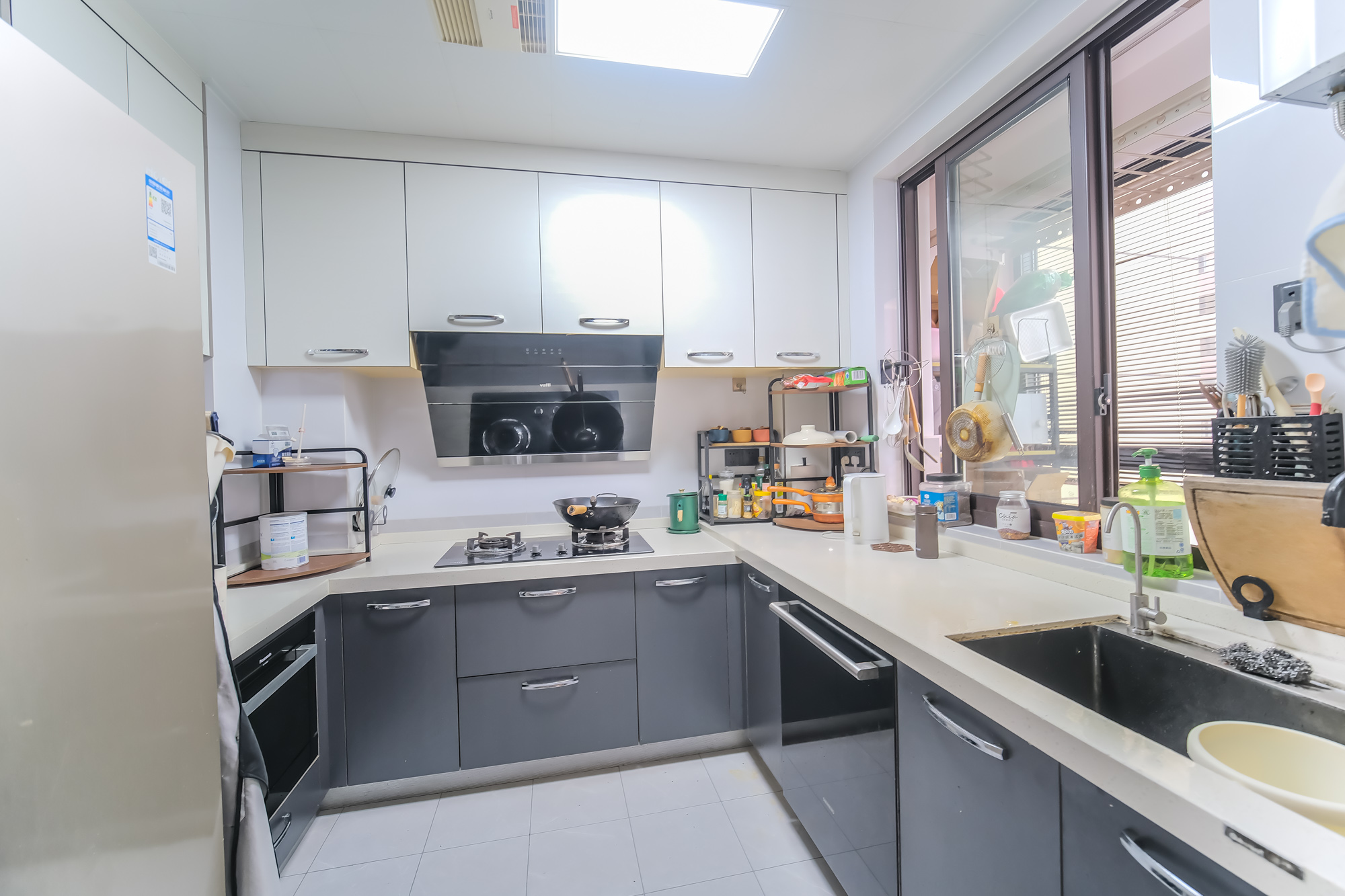 保利香槟国际 4室2厅2卫 115.0万 保利香槟国际 4室2厅2卫 115.0万厨房