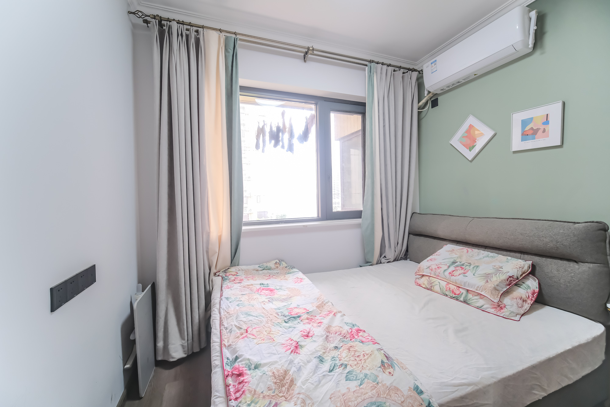 保利香槟国际 4室2厅2卫 115.0万 保利香槟国际 4室2厅2卫 115.0万卧室