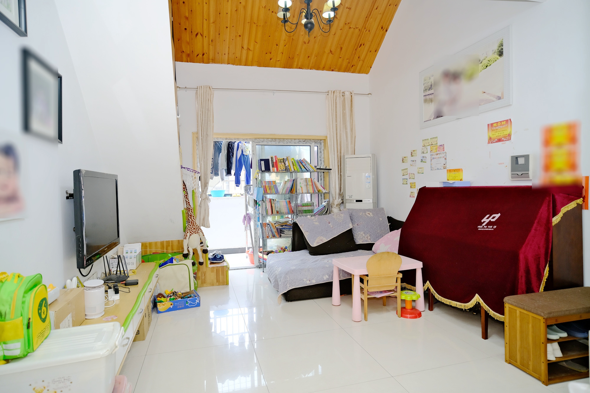 山水湾 2室1厅1卫 40.8万 山水湾 2室1厅1卫 40.8万客厅