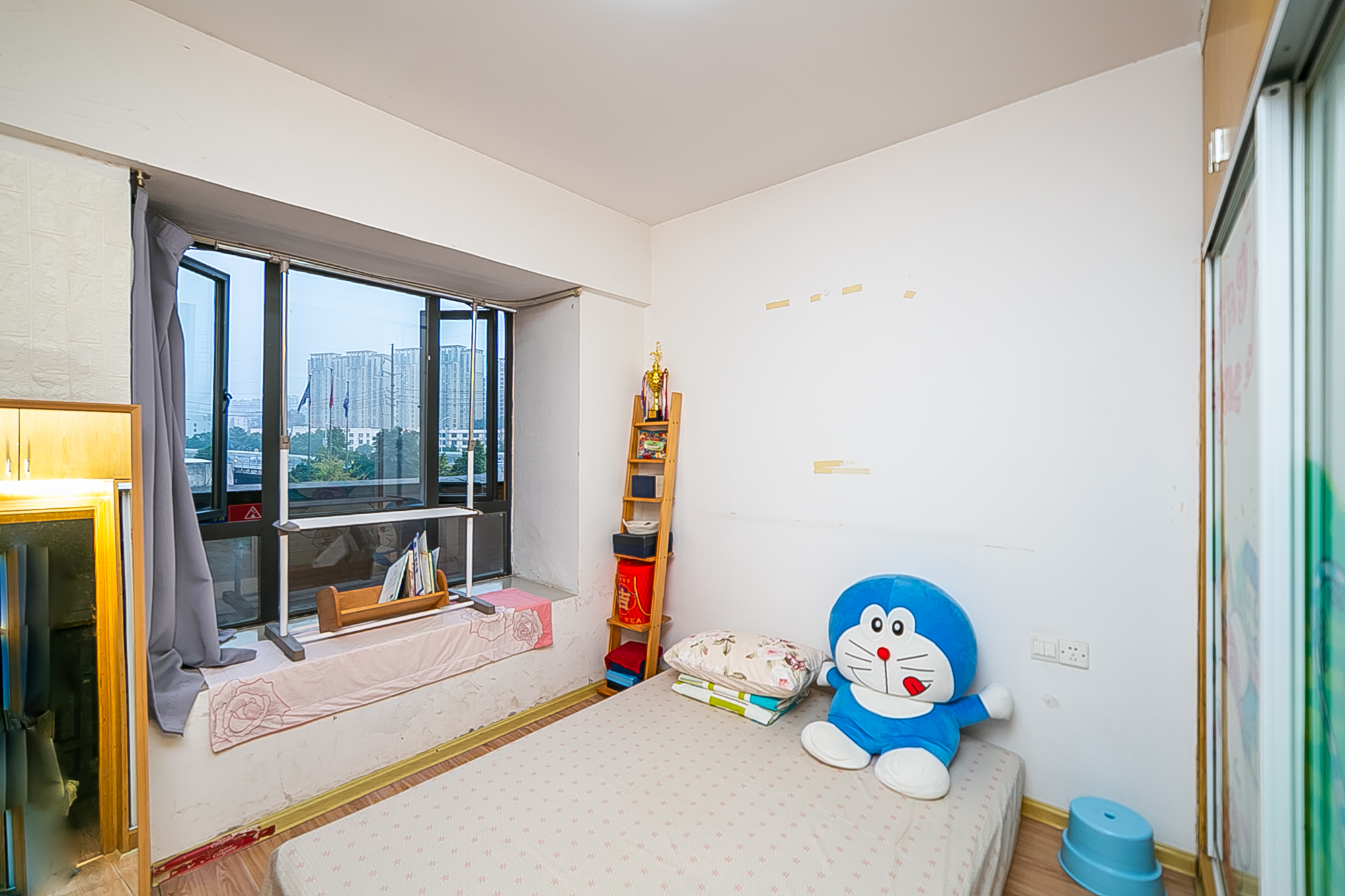 兴威帕克水岸  1室1厅1卫   42.00万卧室