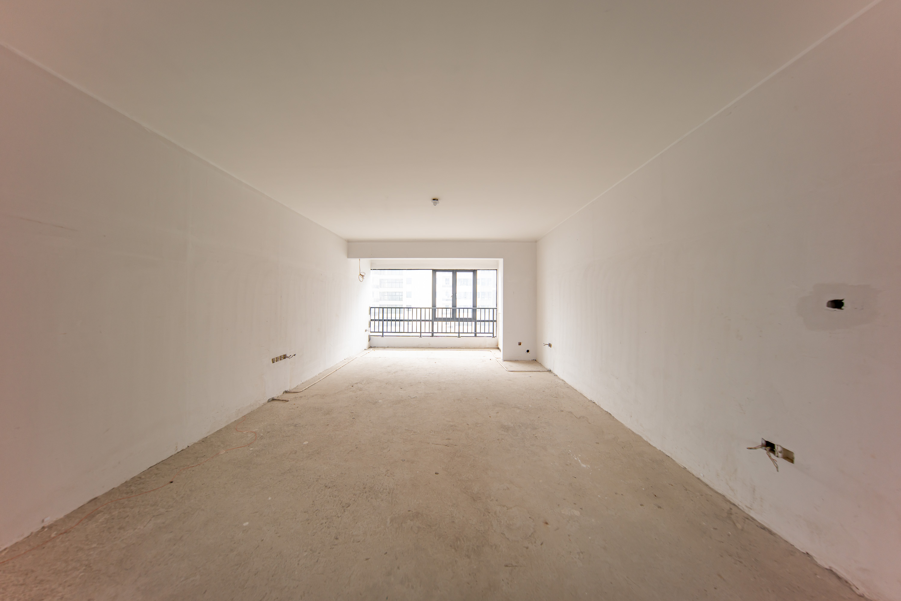 建投象山国际  4室2厅2卫   198.00万客厅