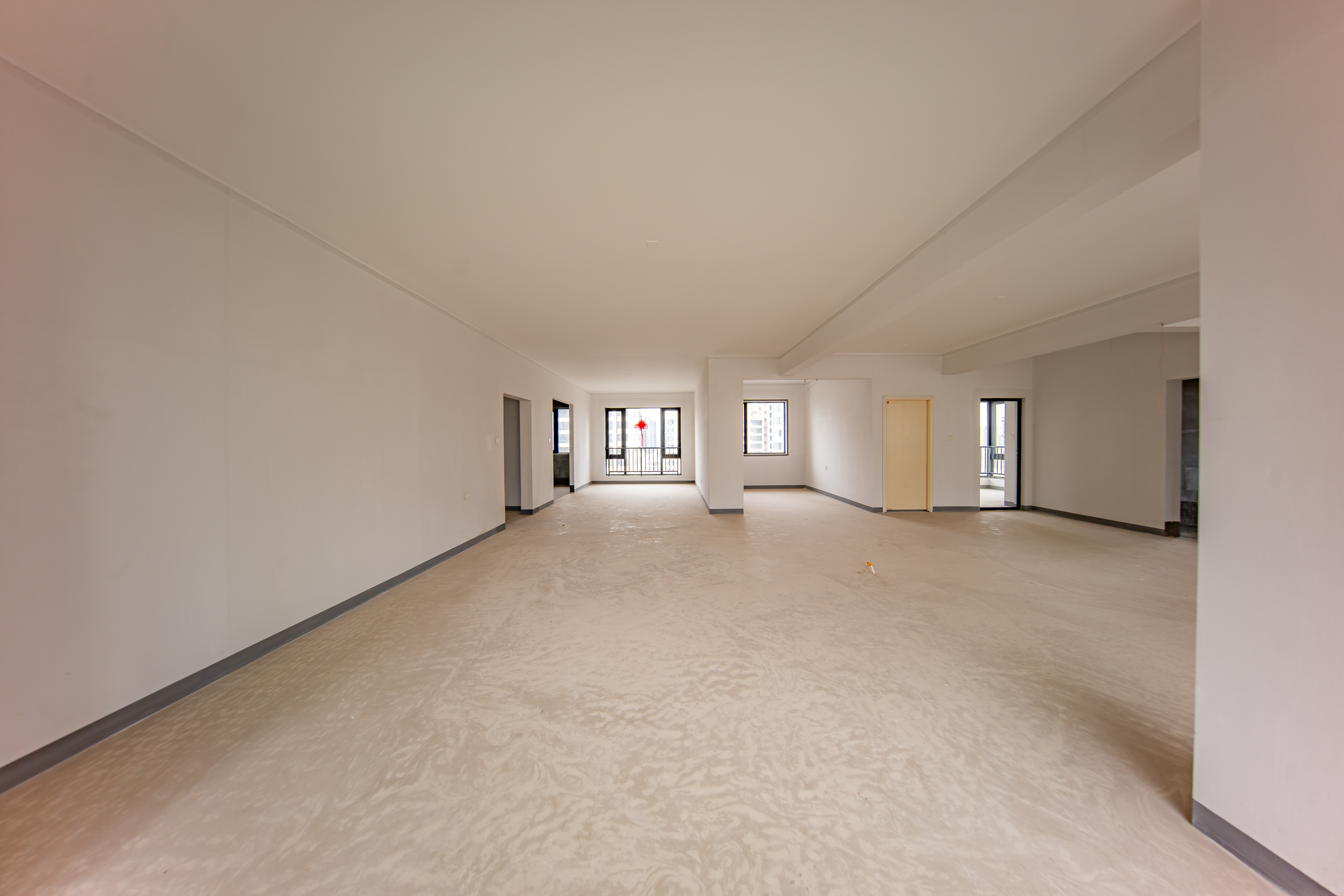 建投象山国际 7室2厅4卫 285.0万 建投象山国际 7室2厅4卫 285.0万客厅