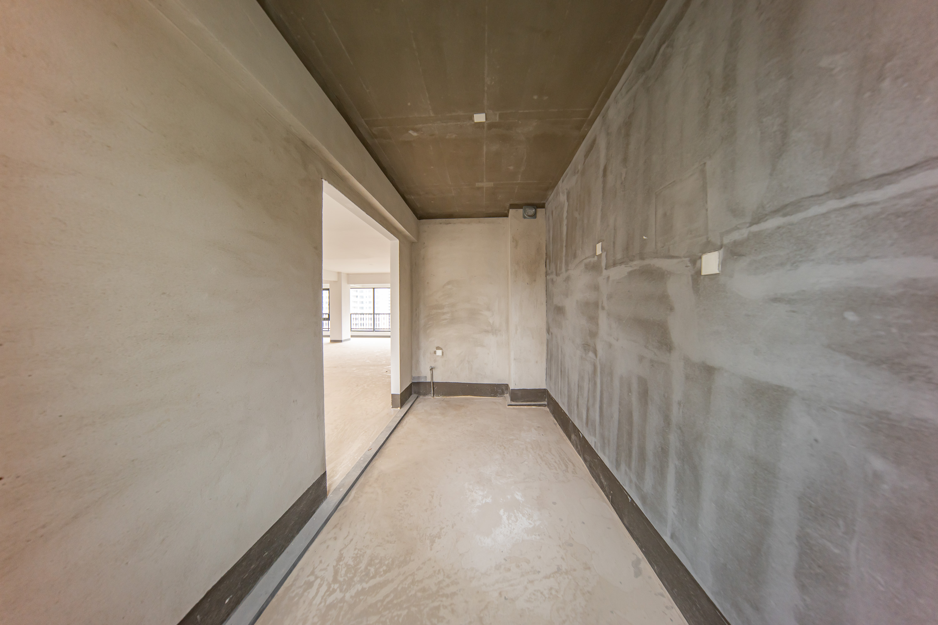 建投象山国际 7室2厅4卫 285.0万 建投象山国际 7室2厅4卫 285.0万厨房