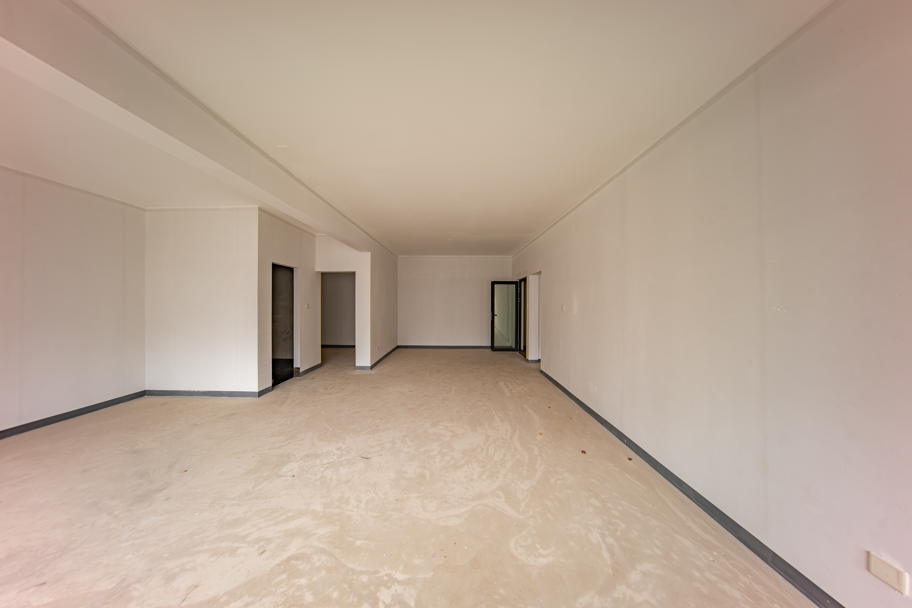 建投象山国际 7室2厅4卫 285.0万 建投象山国际 7室2厅4卫 285.0万其他