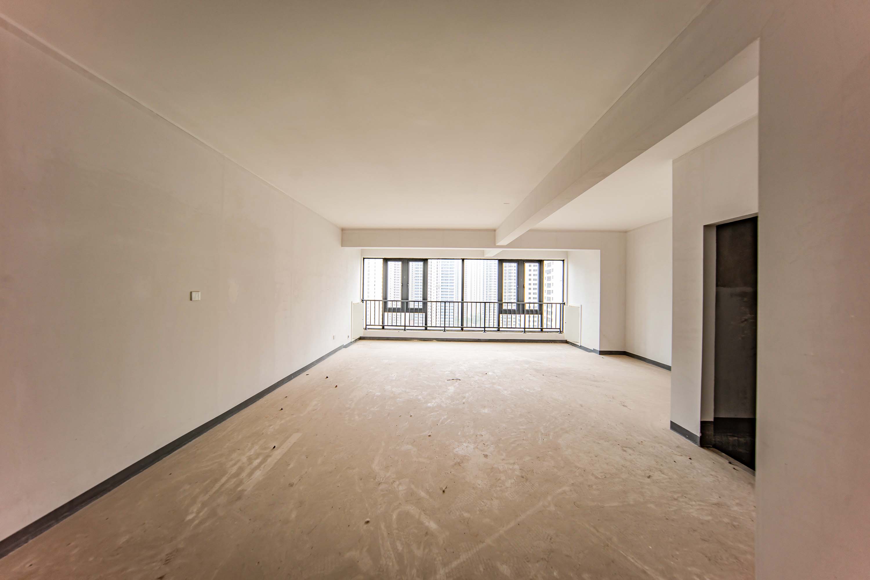 建投象山国际 7室2厅4卫 285.0万 建投象山国际 7室2厅4卫 285.0万其他