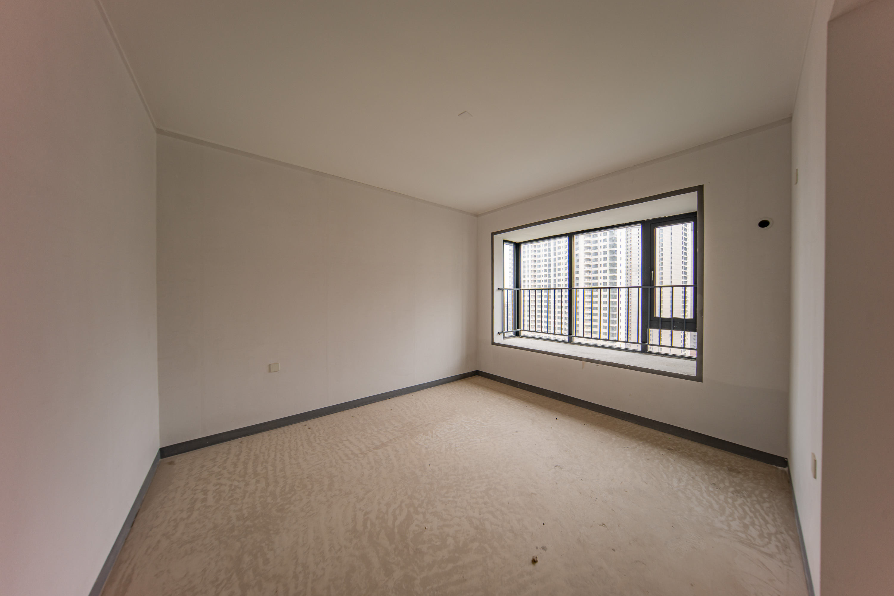 建投象山国际 7室2厅4卫 285.0万 建投象山国际 7室2厅4卫 285.0万卧室