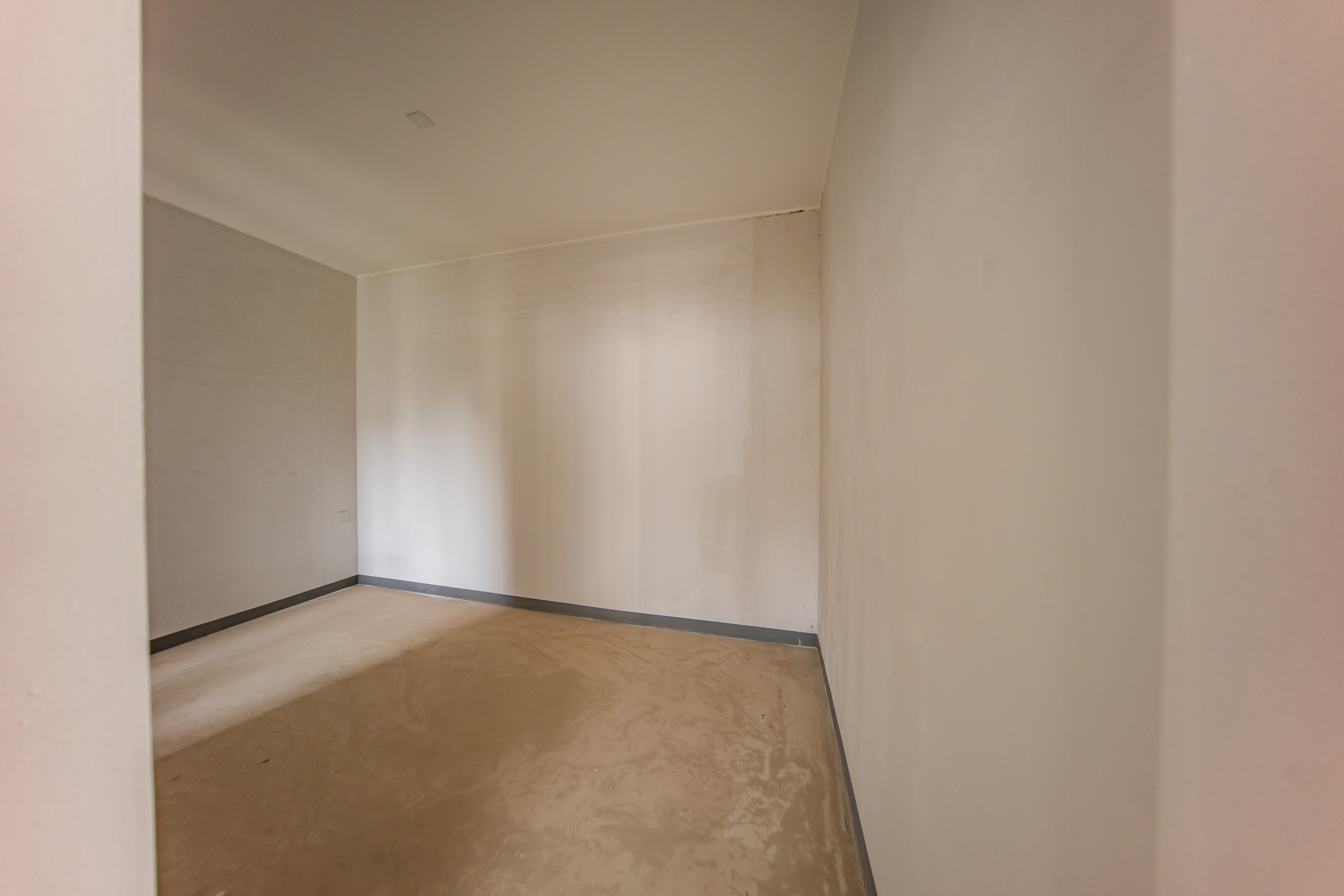 建投象山国际 7室2厅4卫 285.0万 建投象山国际 7室2厅4卫 285.0万卧室