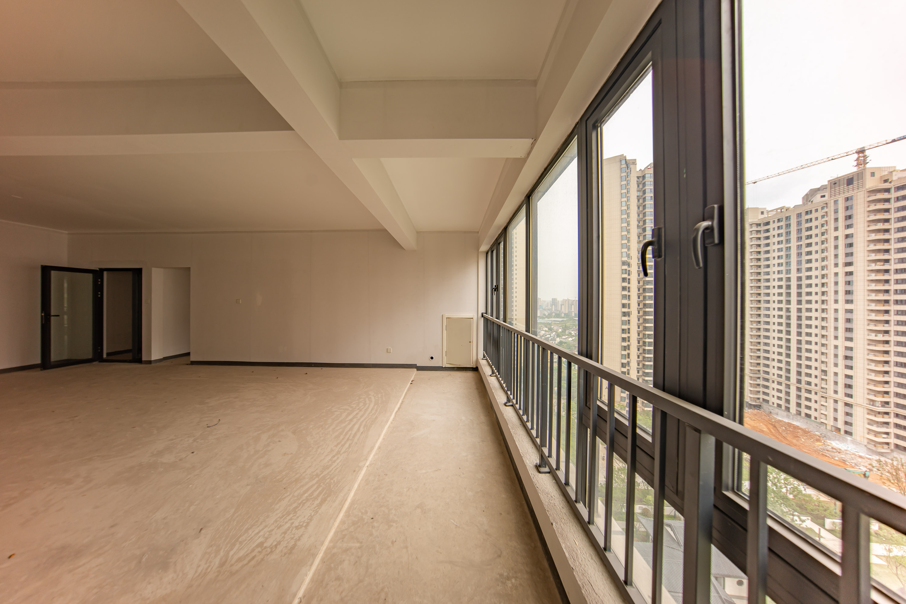 建投象山国际 7室2厅4卫 285.0万 建投象山国际 7室2厅4卫 285.0万阳台