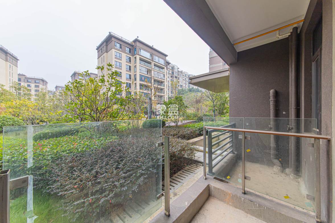 北辰中央公园辰玺洋房区  4室2厅2卫    238.0万 北辰中央公园辰玺洋房区  4室2厅2卫    238.0万其他