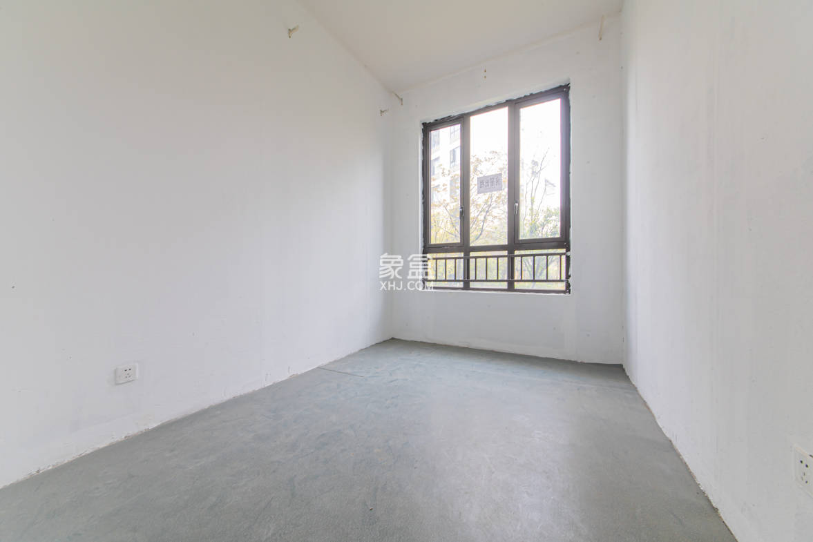 北辰中央公园辰玺洋房区  4室2厅2卫    238.0万 北辰中央公园辰玺洋房区  4室2厅2卫    238.0万卧室