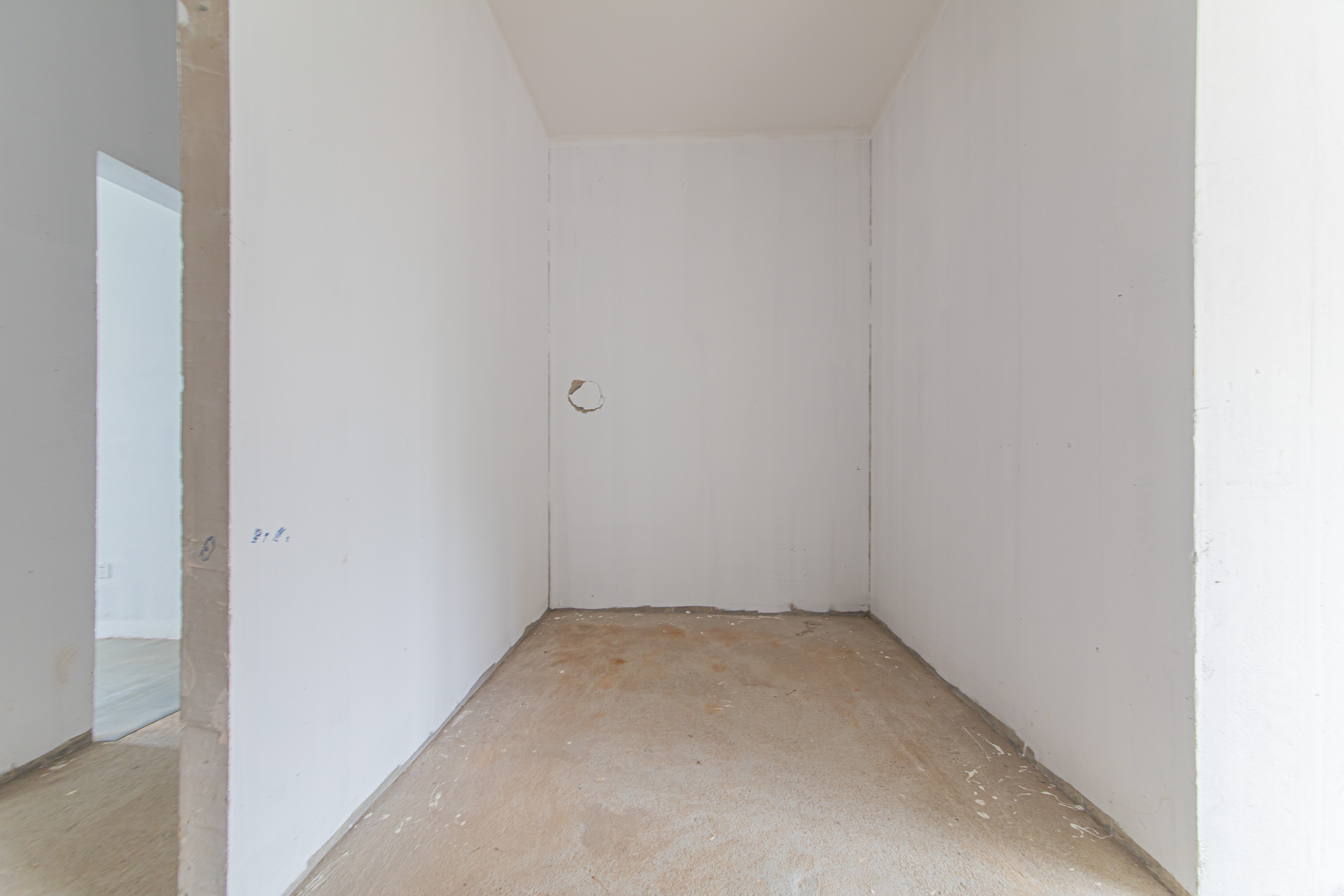 北辰中央公园辰玺洋房区  4室2厅2卫    238.0万 北辰中央公园辰玺洋房区  4室2厅2卫    238.0万卧室