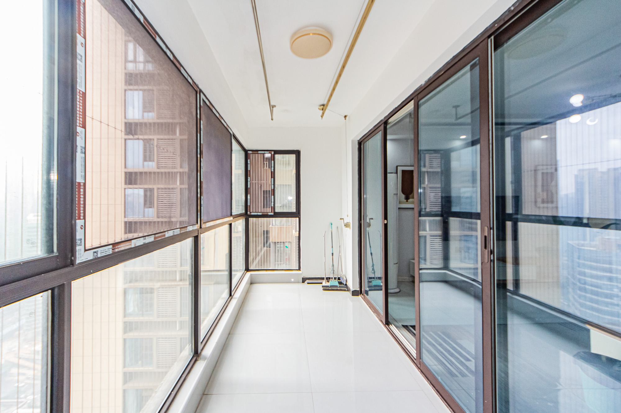 北辰三角洲C2区 4室2厅2卫 178.0万 北辰三角洲C2区 4室2厅2卫 178.0万阳台