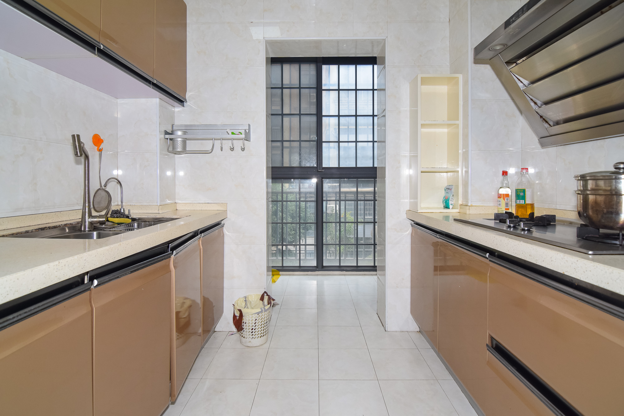 澳海月亮湾 3室2厅1卫 76.8万 澳海月亮湾 3室2厅1卫 76.8万厨房