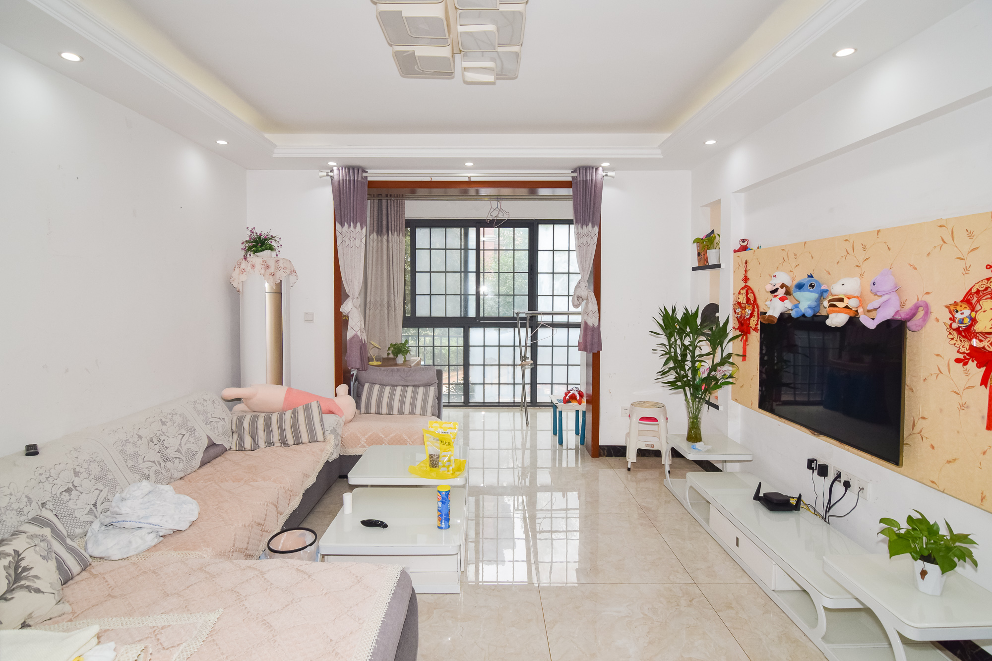 澳海月亮湾 3室2厅1卫 76.8万 澳海月亮湾 3室2厅1卫 76.8万客厅