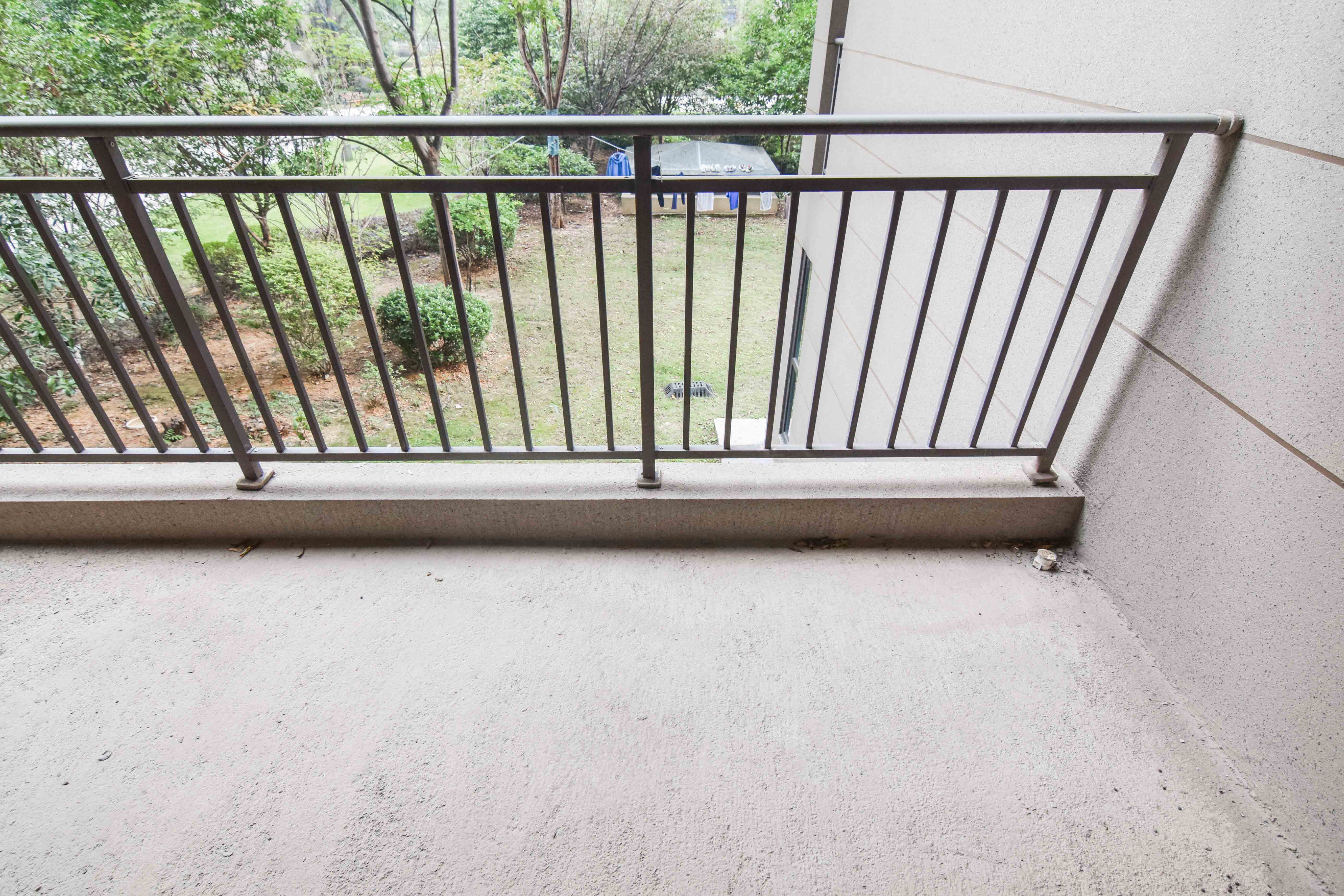 华润桃源里 4室2厅2卫 61.8万 华润桃源里 4室2厅2卫 61.8万阳台