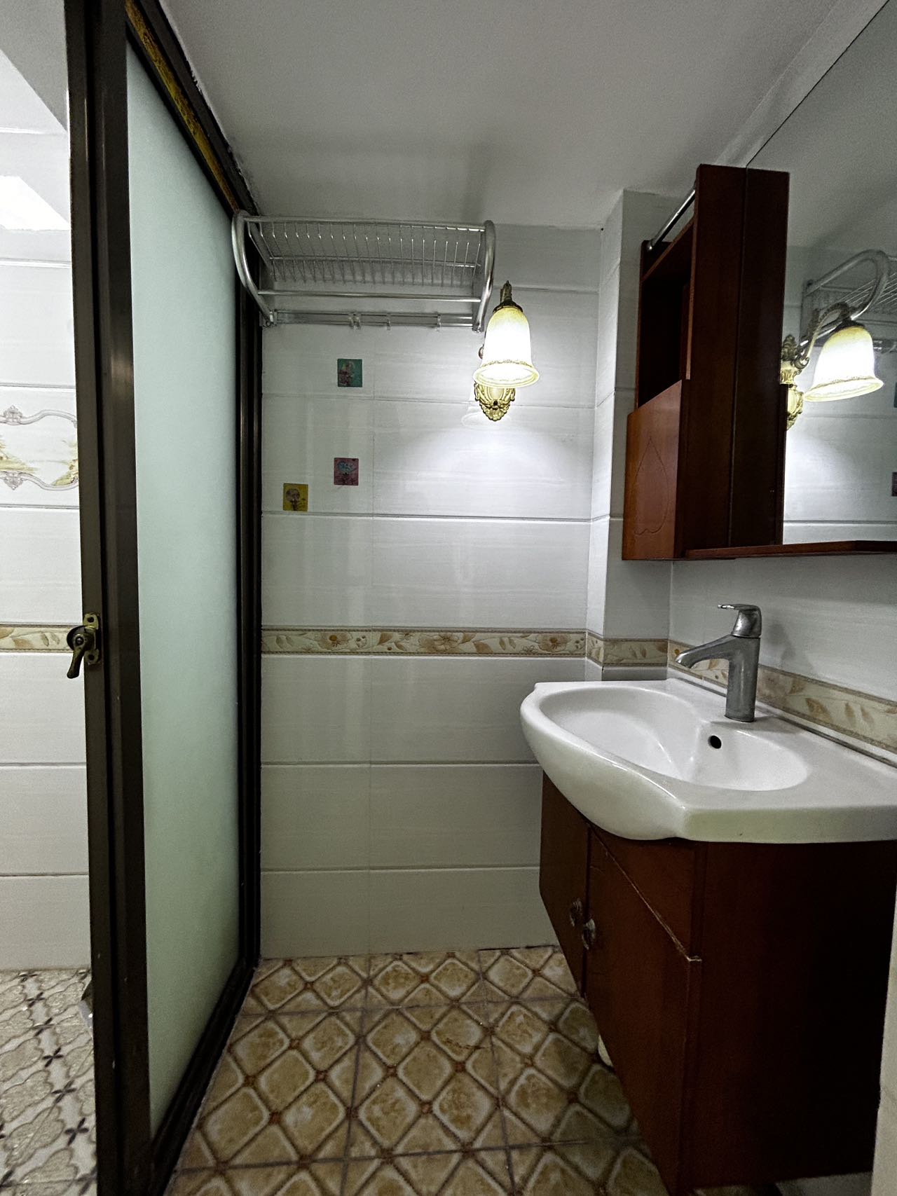 海轮宿舍北区(板桥路3号) 3室1厅1卫 78.0万 海轮宿舍北区(板桥路3号) 3室1厅1卫 78.0万室内图