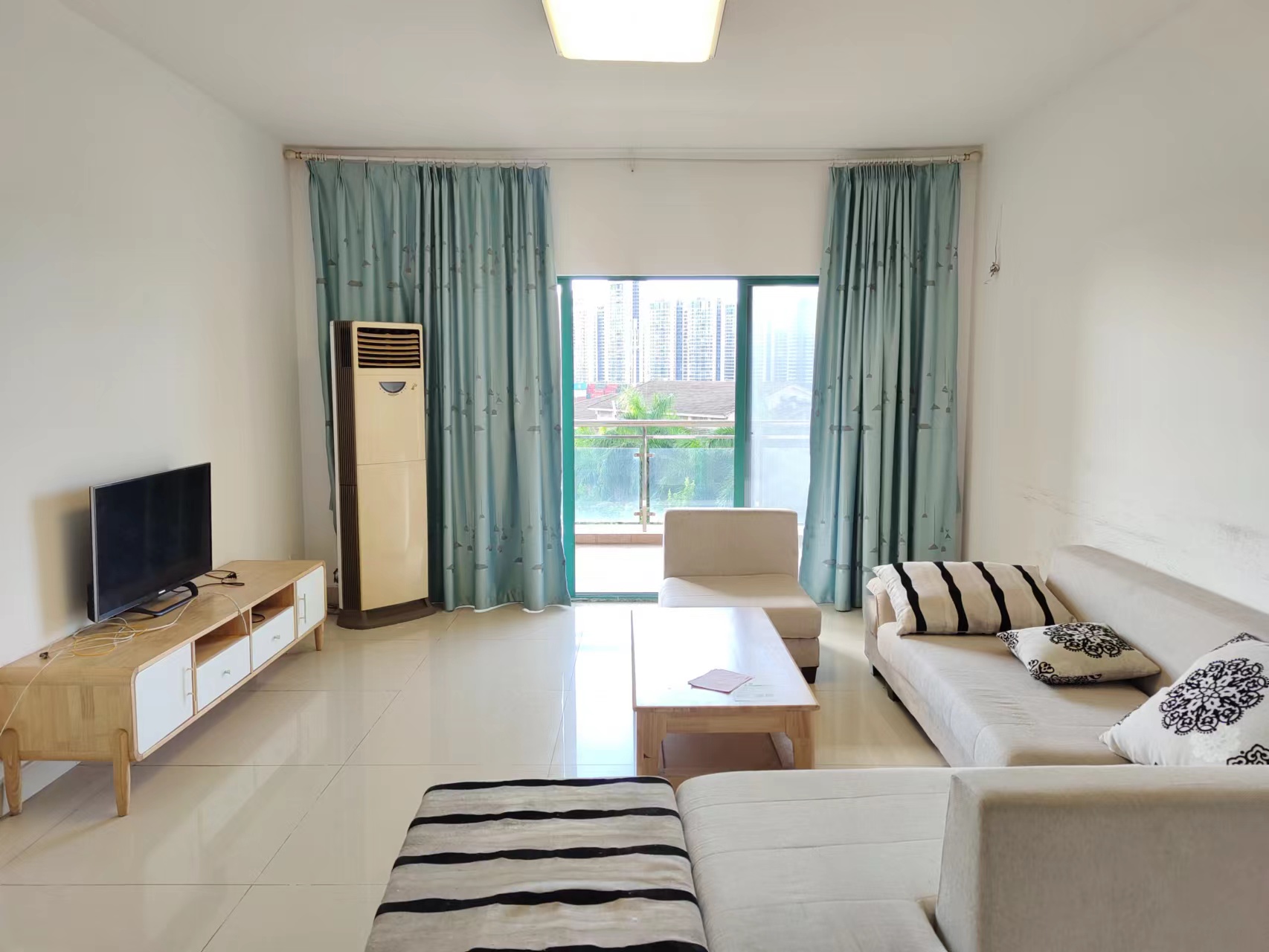 金外滩 4室2厅2卫 4000.0元/月 金外滩 4室2厅2卫 4000.0元/月室内图