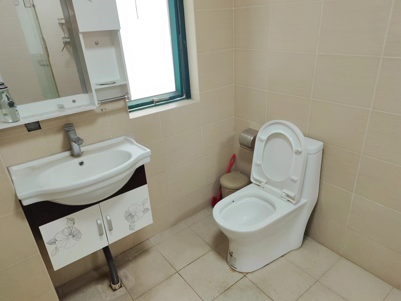 金外滩 4室2厅2卫 4000.0元/月 金外滩 4室2厅2卫 4000.0元/月室内图