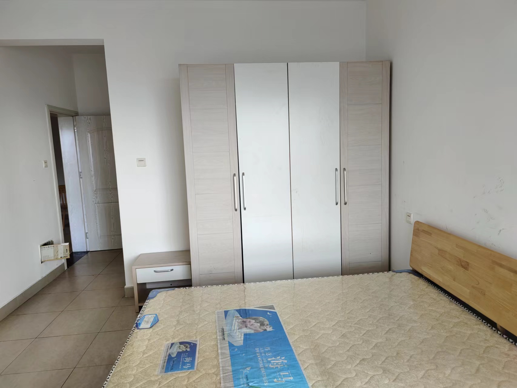 金外滩 4室2厅2卫 4000.0元/月 金外滩 4室2厅2卫 4000.0元/月室内图