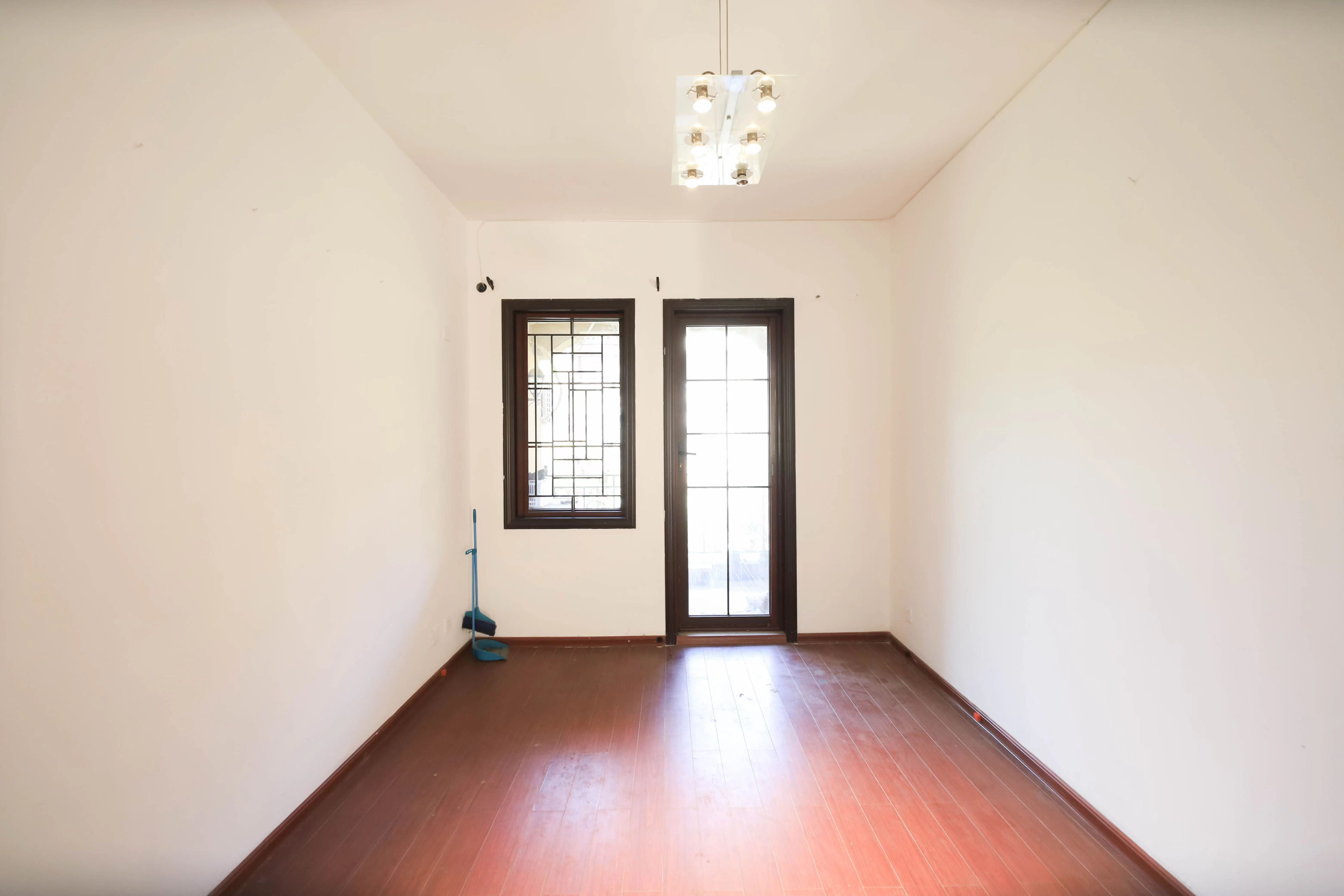 托斯卡纳洋房高层 3室2厅2卫 4500.0元/月 托斯卡纳洋房高层 3室2厅2卫 4500.0元/月室内图