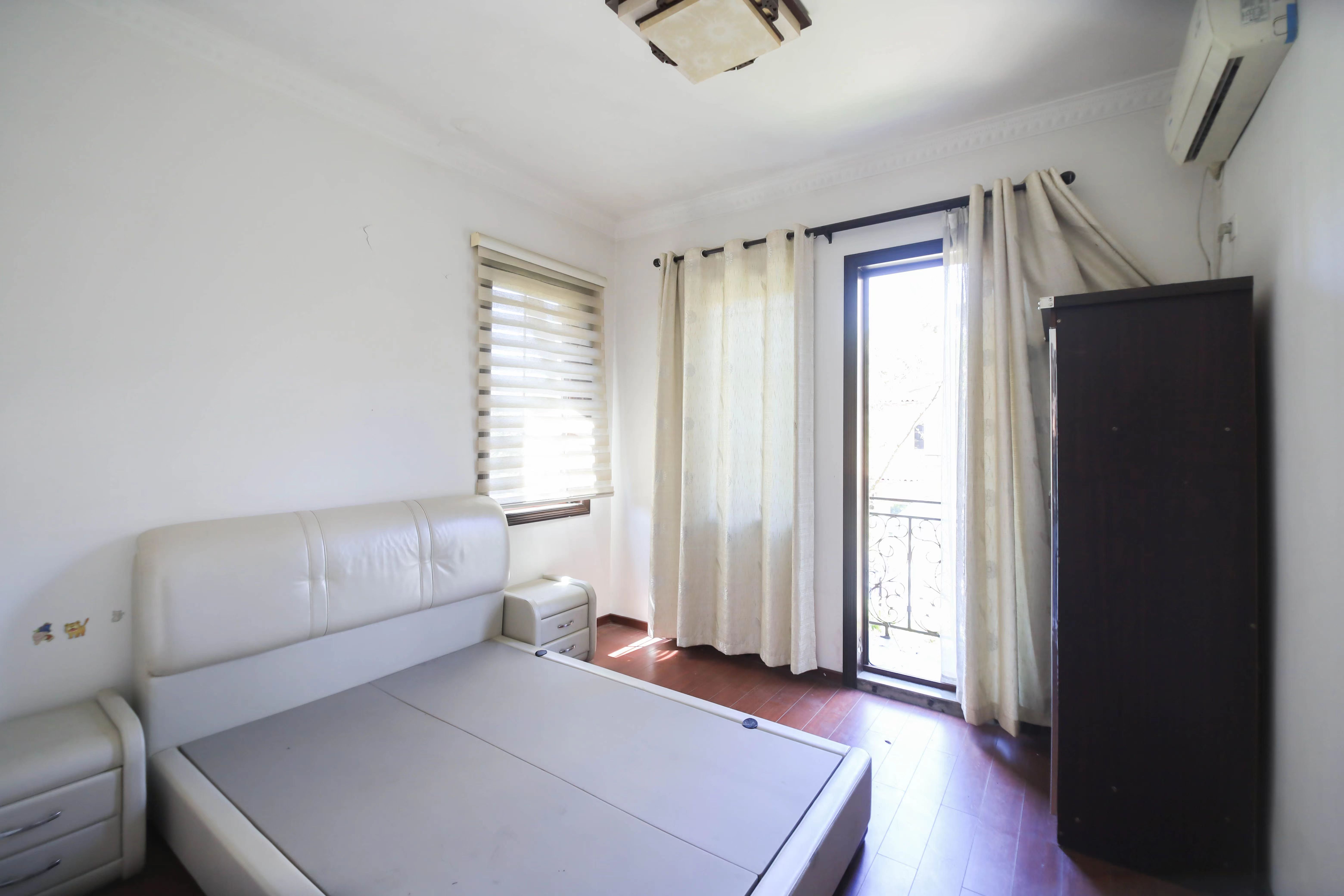 托斯卡纳洋房高层 3室2厅2卫 4500.0元/月 托斯卡纳洋房高层 3室2厅2卫 4500.0元/月室内图